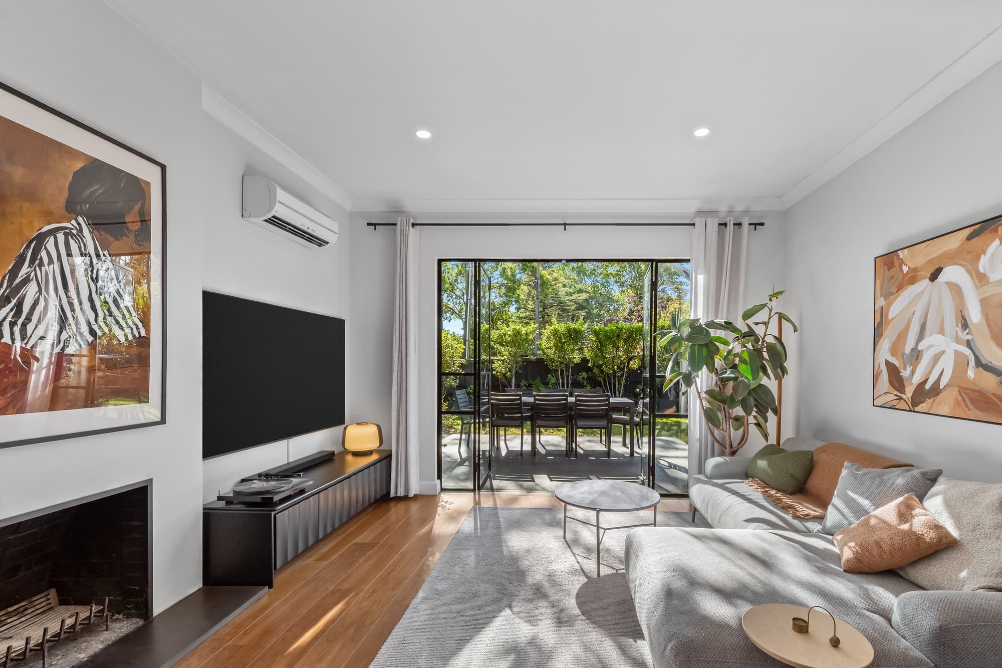 1/108 Surrey Road, Blackburn North - Thumbnail 2