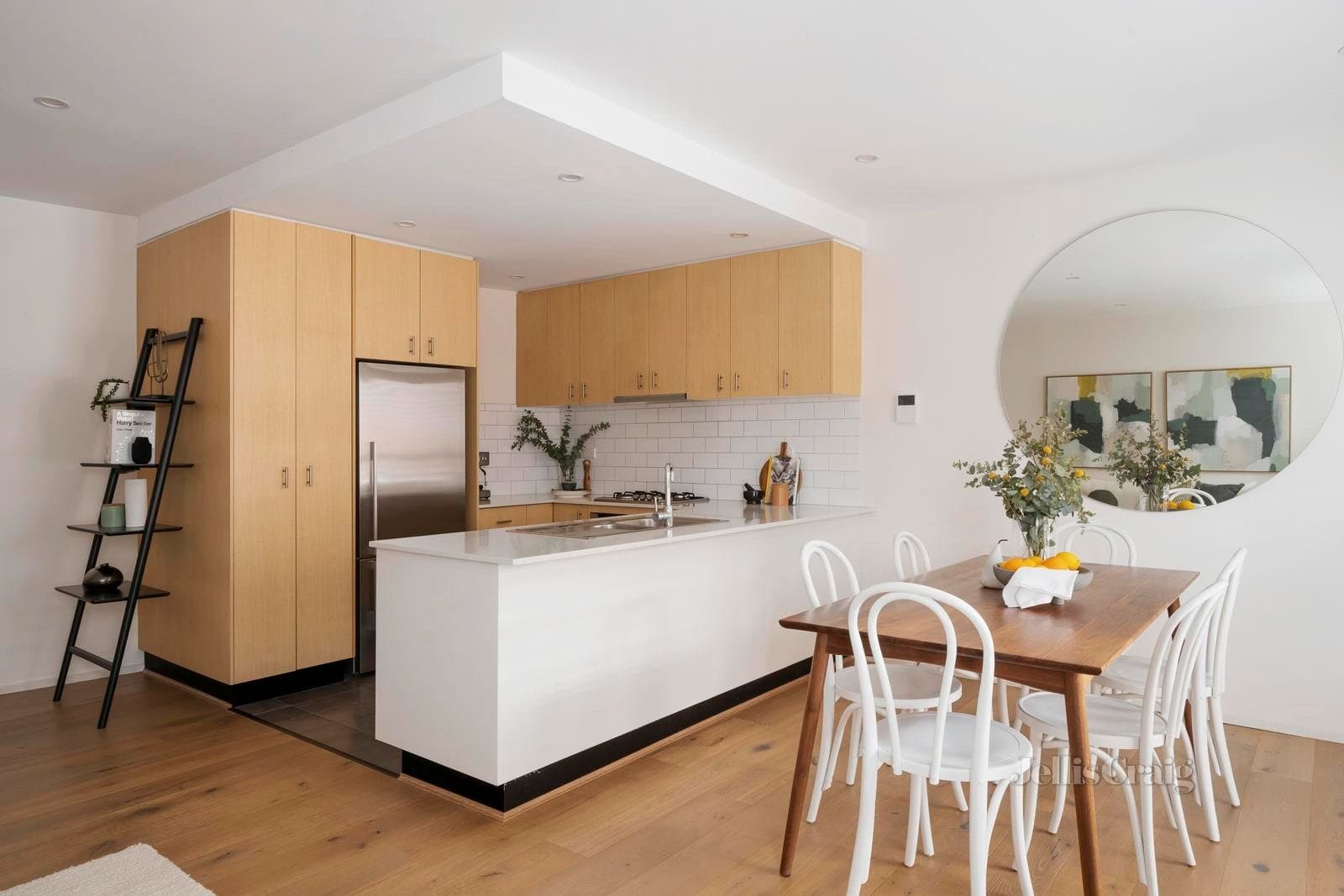 843/1 Esplanade West, Port Melbourne, Port Melbourne - Thumbnail 6