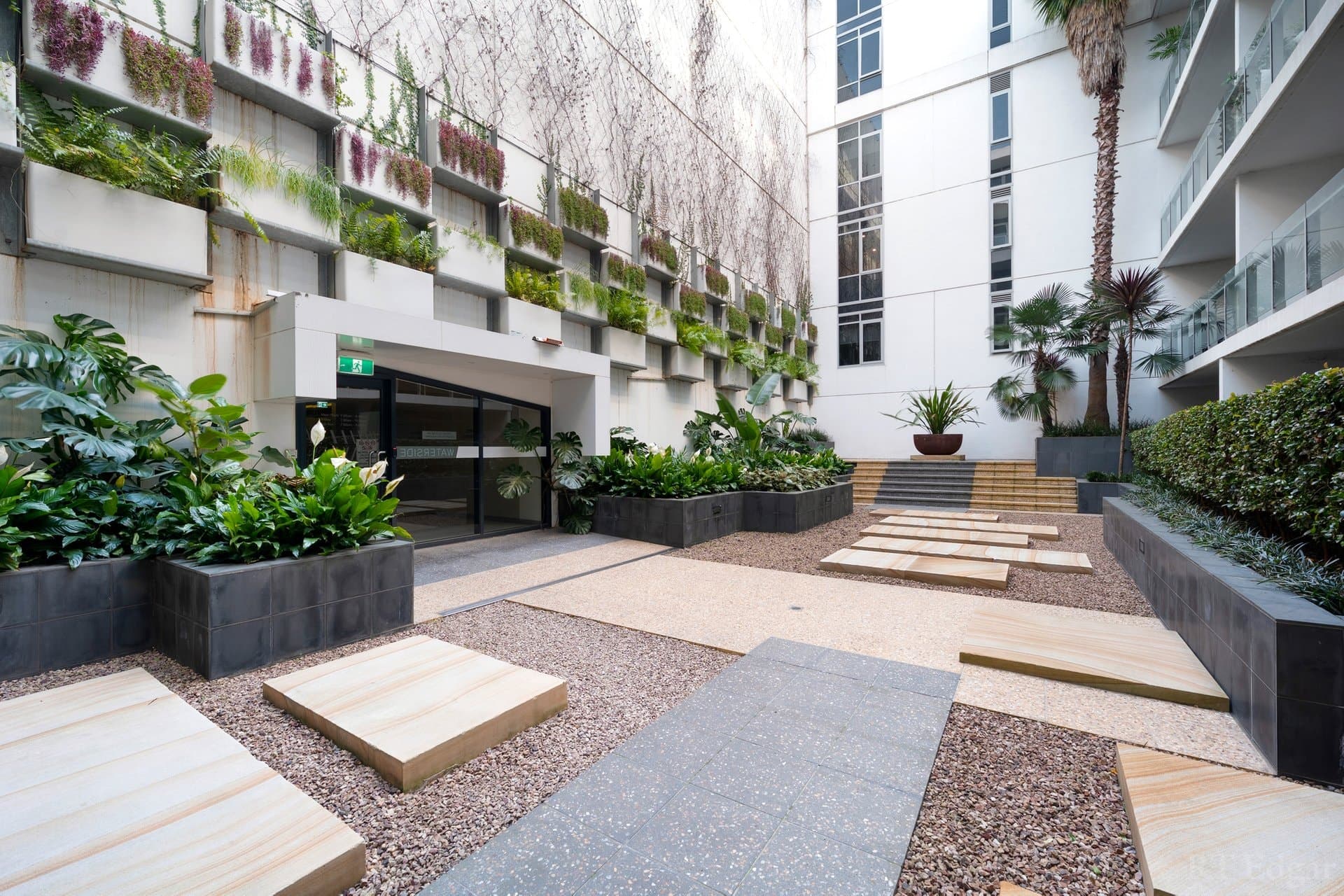 212/99 Dow Street, Port Melbourne, Port Melbourne - Thumbnail 4