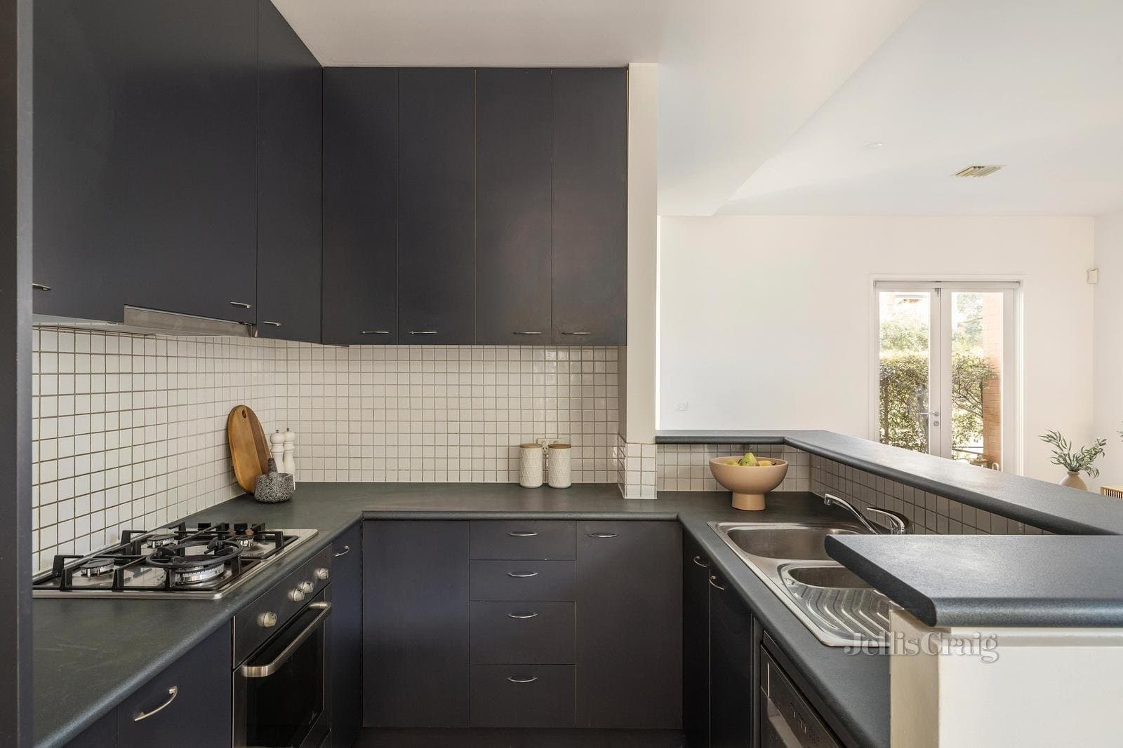 296 Canterbury Road, St Kilda West, St Kilda West - Thumbnail 5