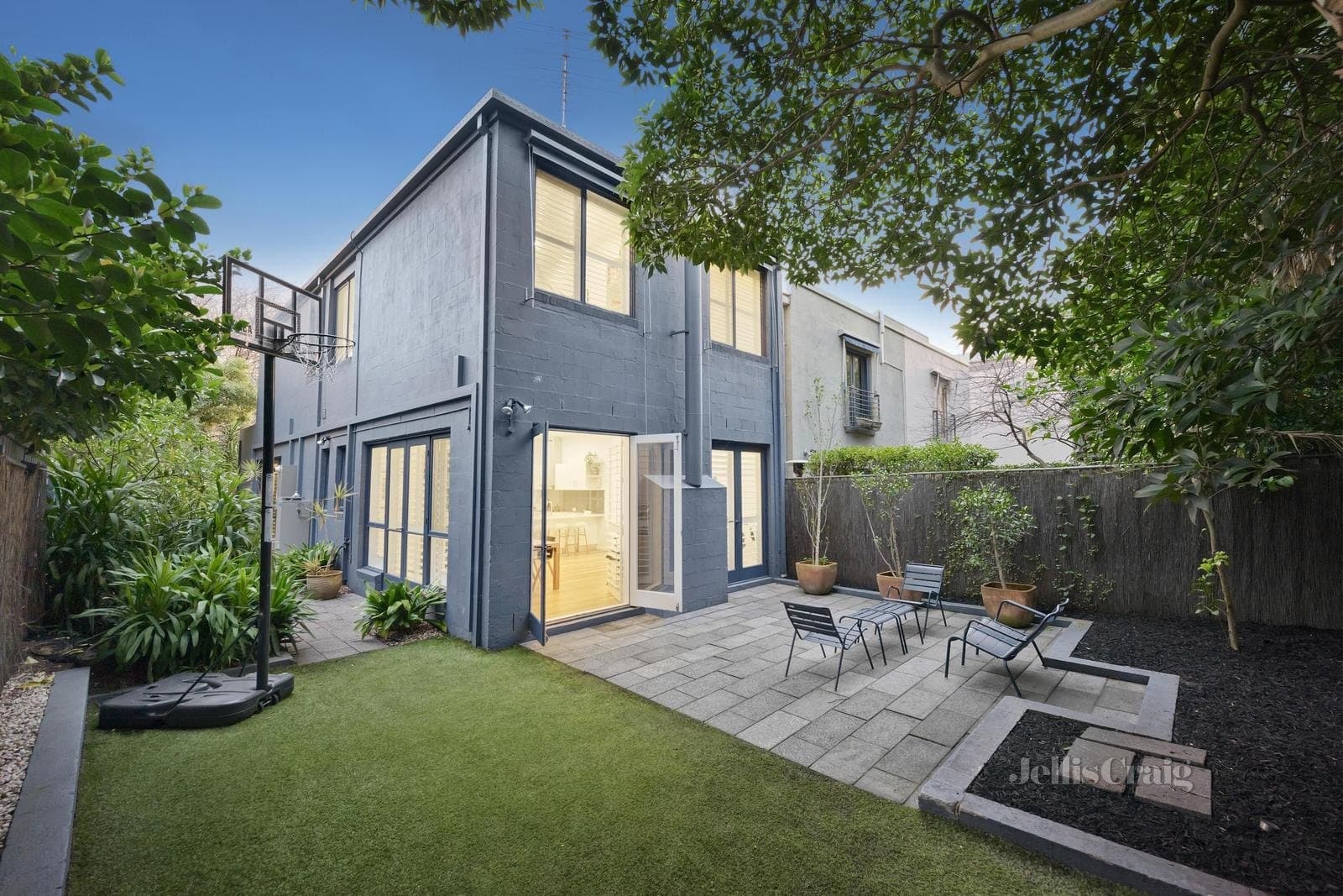 340 Canterbury Road, St Kilda West, St Kilda West - Thumbnail 2