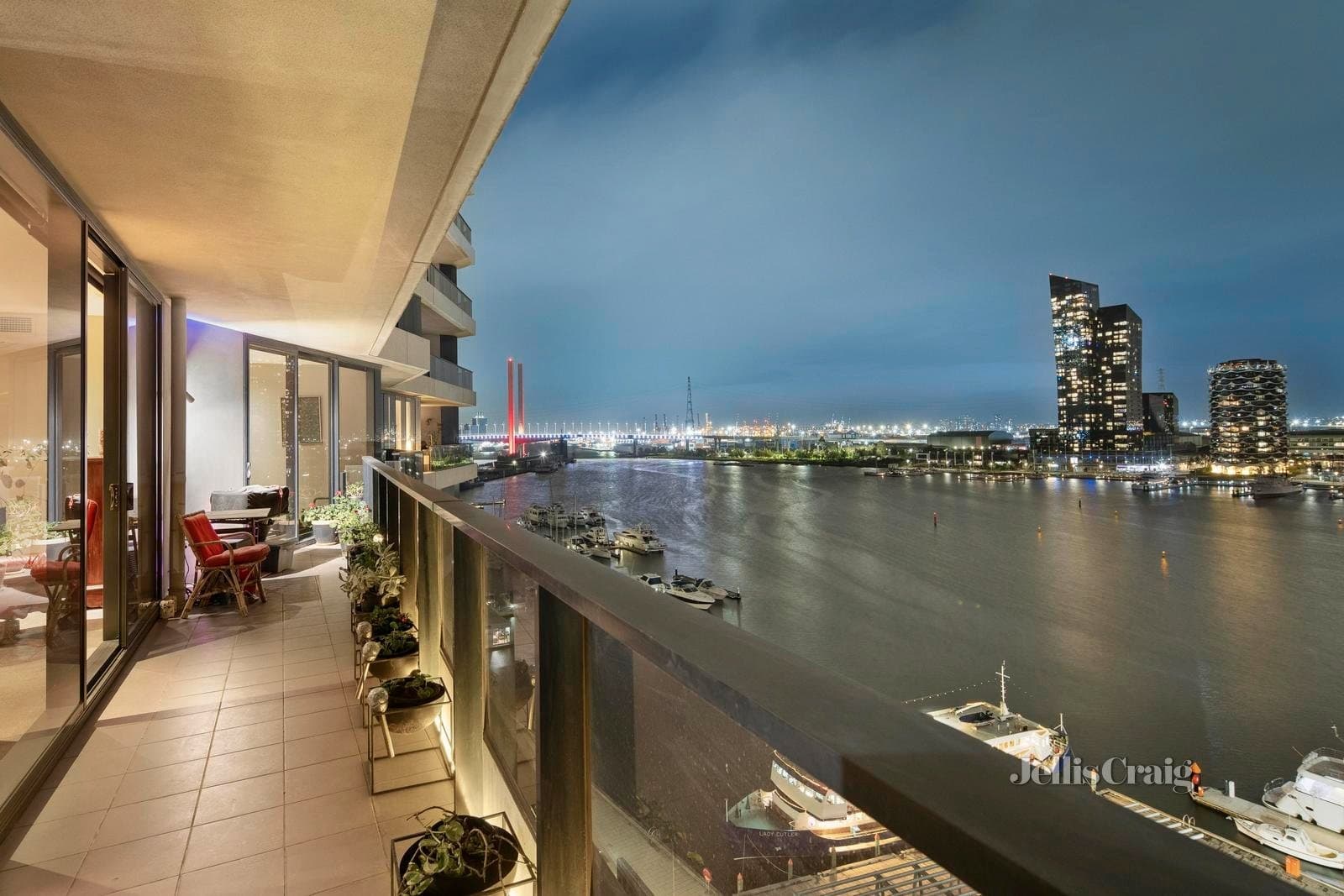 114/55 Victoria Harbour Promenade, Docklands, Docklands - Thumbnail 3