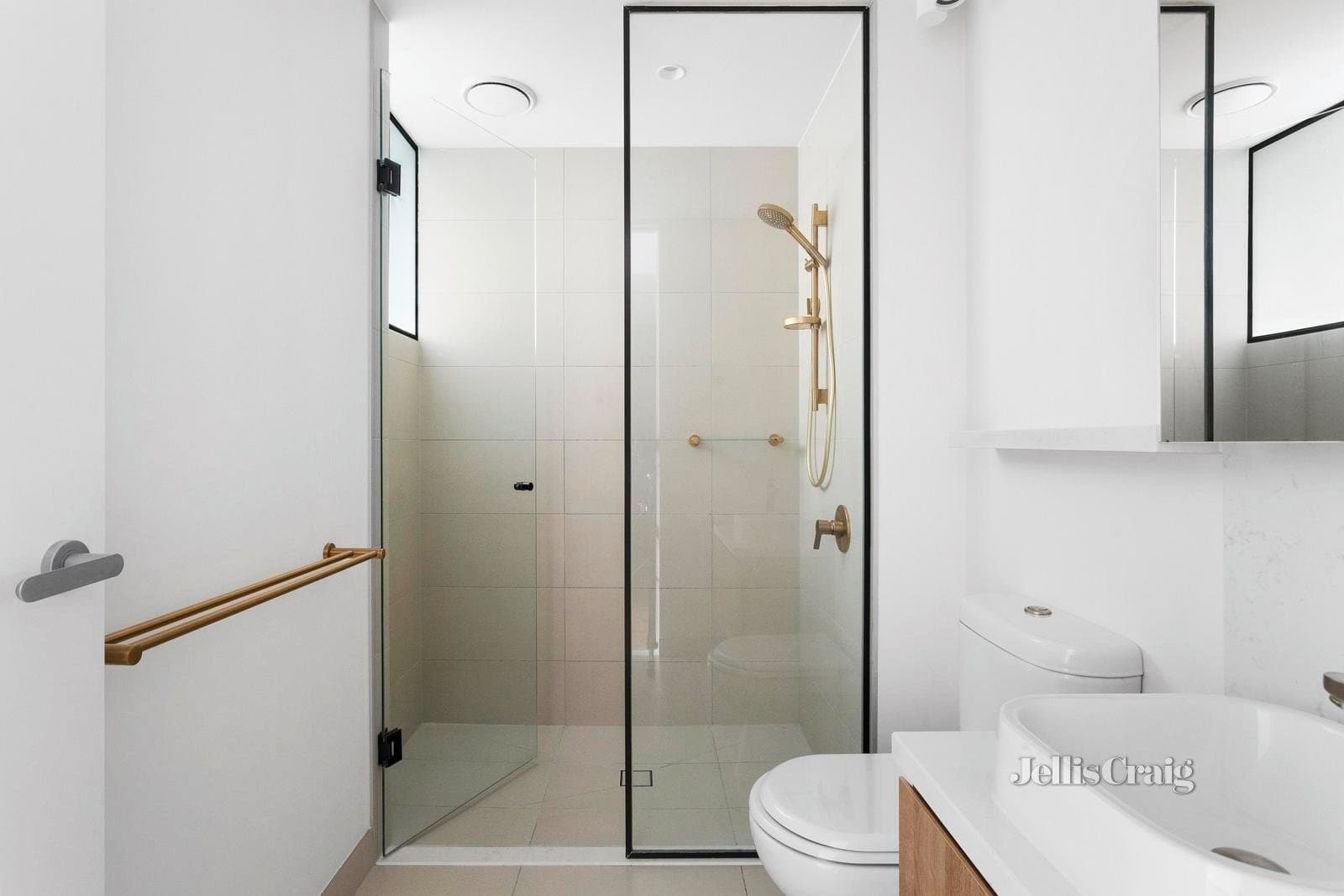 504/23 Mackenzie Street, Melbourne, Melbourne - Image 1