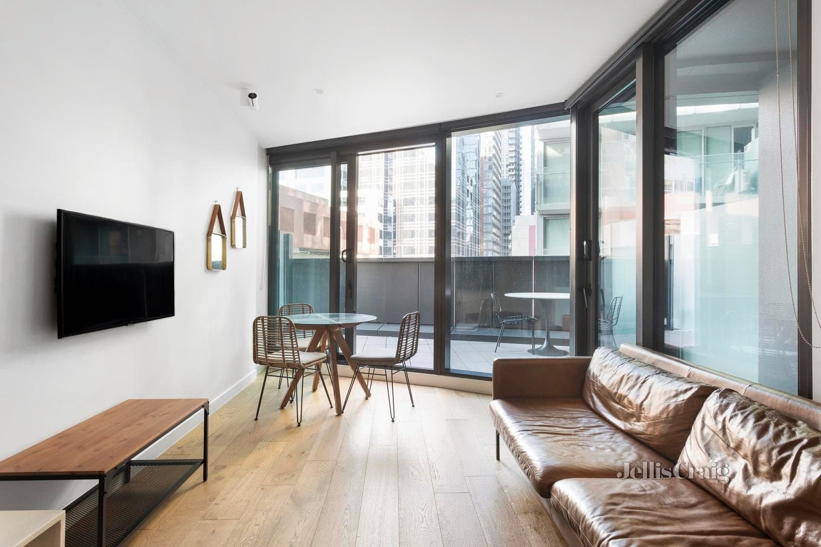 504/23 Mackenzie Street, Melbourne, Melbourne - Thumbnail 2