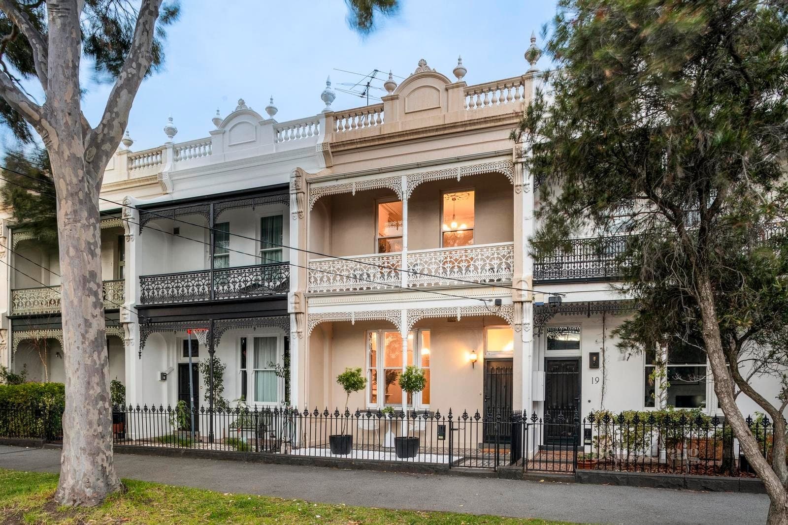 17 Mills Street, Albert Park, Albert Park - Thumbnail 2