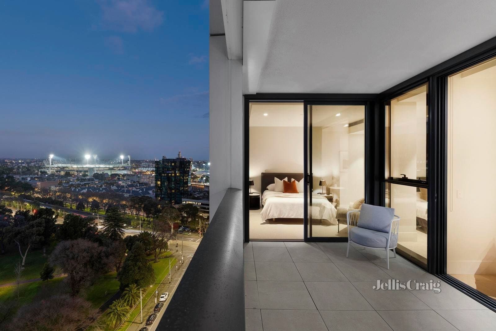 1006/35 Spring Street, Melbourne, Melbourne - Thumbnail 2