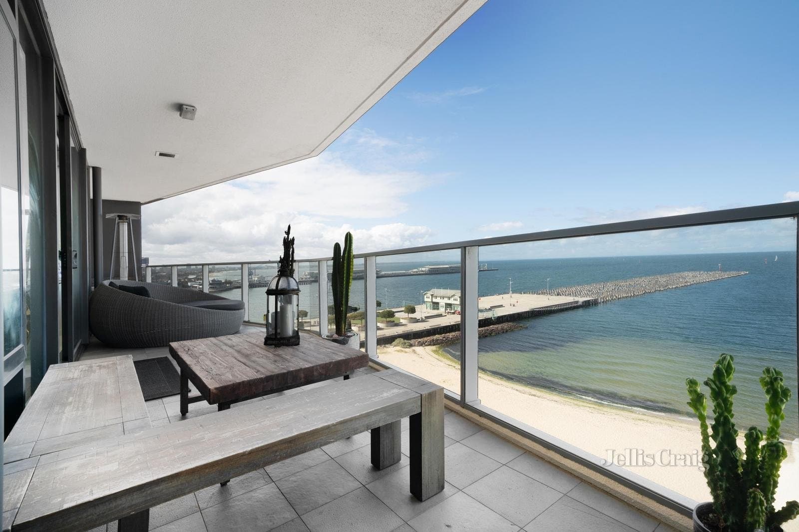 705/155 Beach Street, Port Melbourne, Port Melbourne - Thumbnail 2