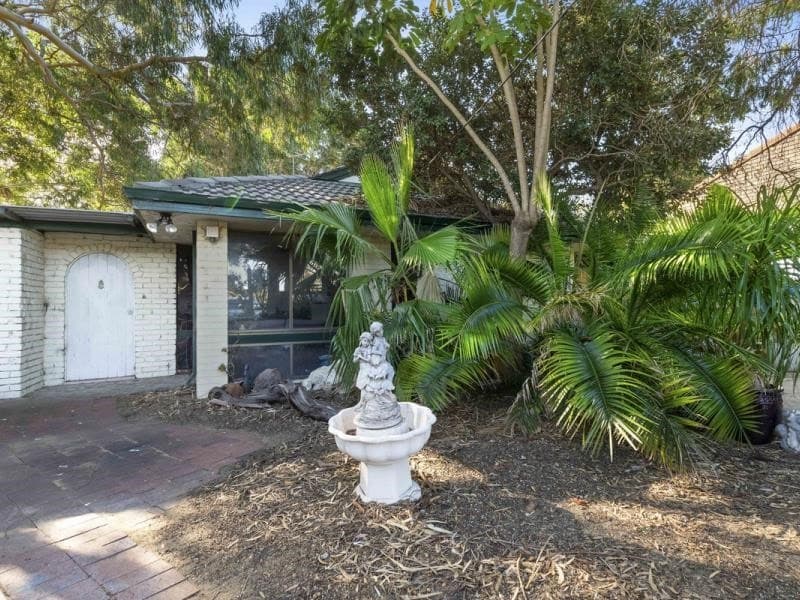 17 Currajong Crescent, Craigie WA, Craigie - Image 1