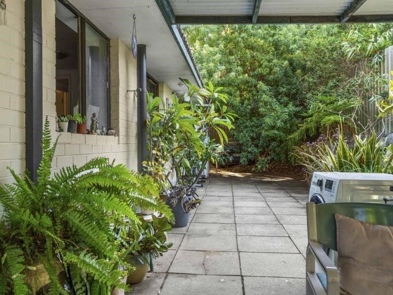 17 Currajong Crescent, Craigie WA, Craigie - Thumbnail 2