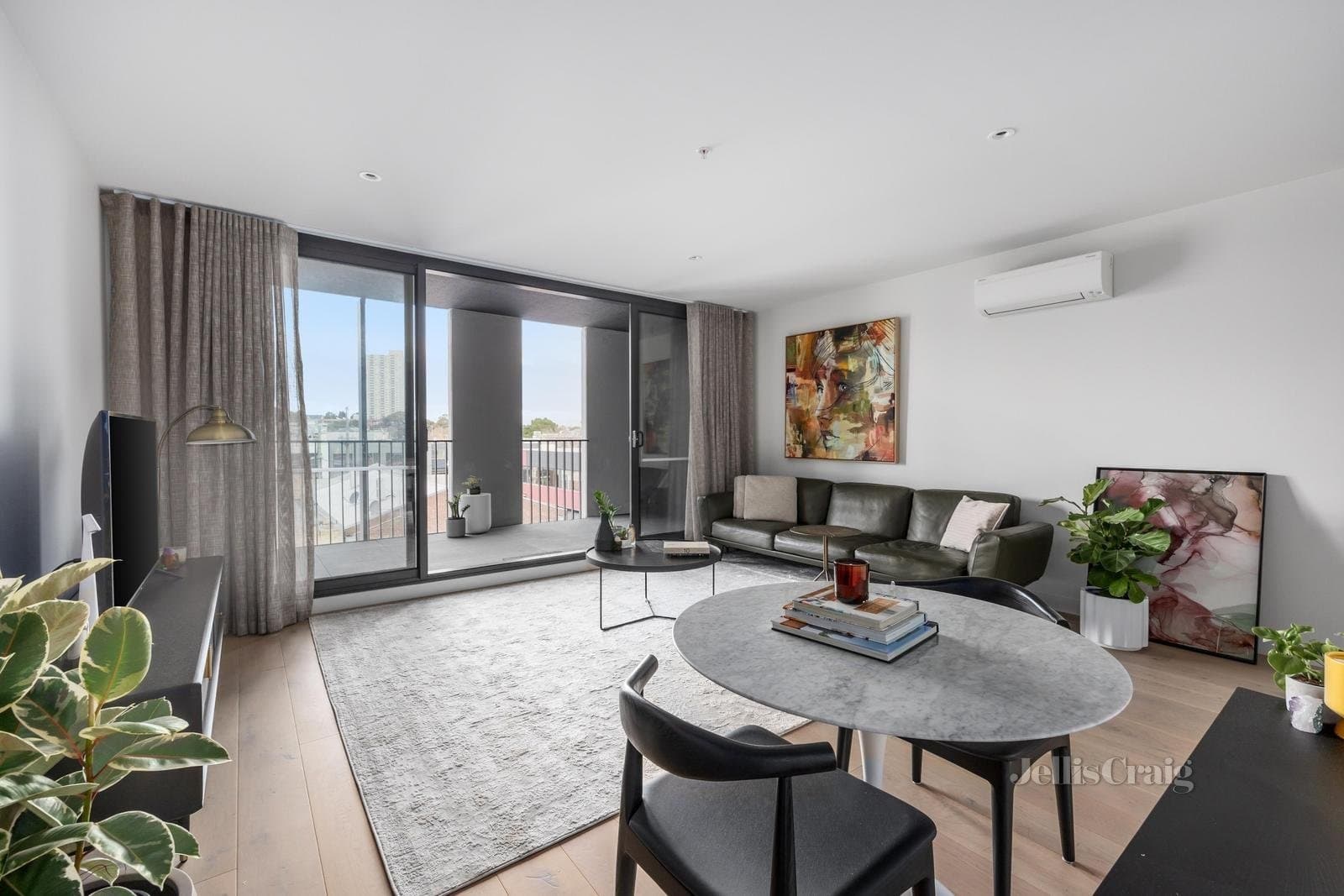 201/21 Thistlethwaite Street, South Melbourne, South Melbourne - Thumbnail 3