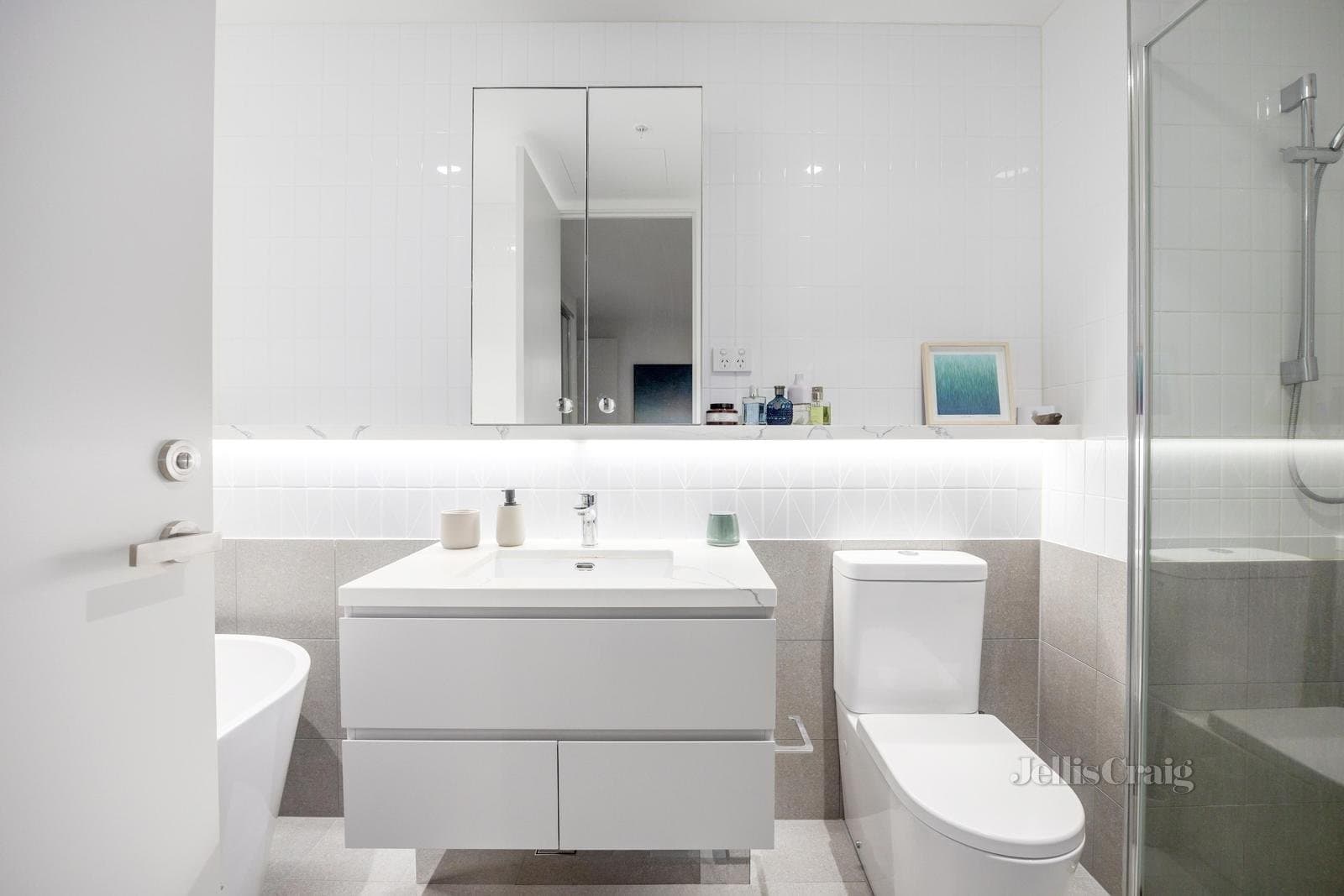 201/21 Thistlethwaite Street, South Melbourne, South Melbourne - Thumbnail 6
