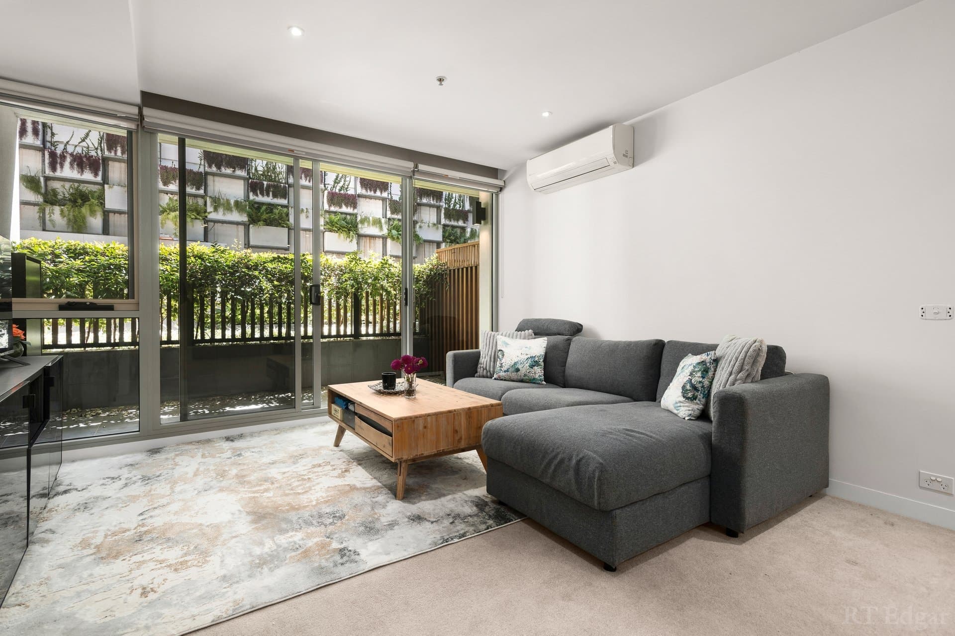 G02/99 Dow Street, Port Melbourne, Port Melbourne - Thumbnail 3