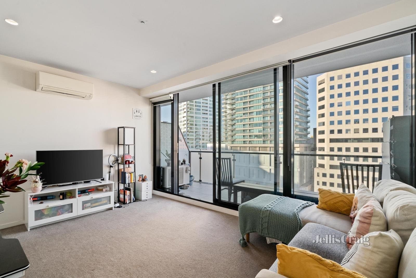 1109/52 Park Street, South Melbourne, South Melbourne - Thumbnail 3