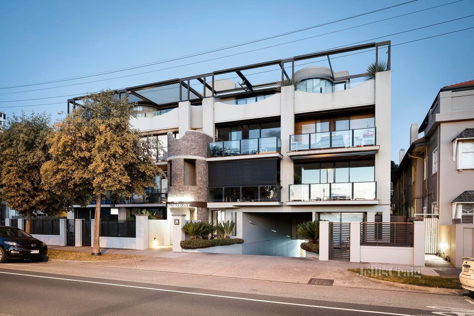 13/21 Marine Parade, St Kilda, St Kilda - Thumbnail 2