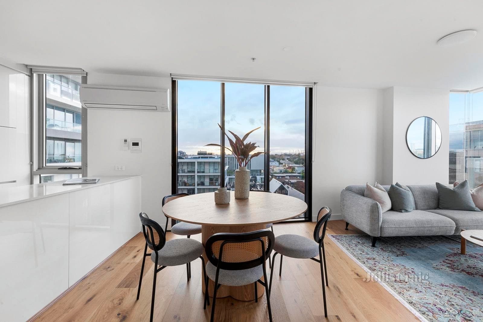 606/101 Bay Street, Port Melbourne, Port Melbourne - Thumbnail 4