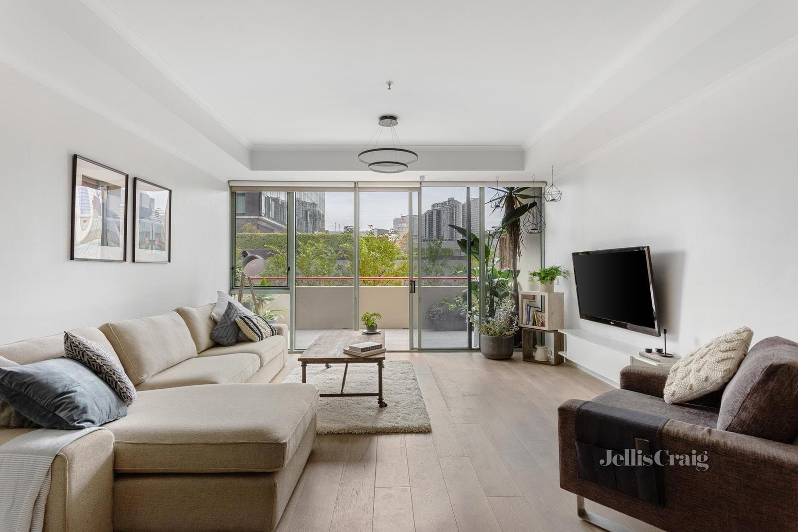 316/83 Queensbridge Street, Southbank, Southbank - Thumbnail 2