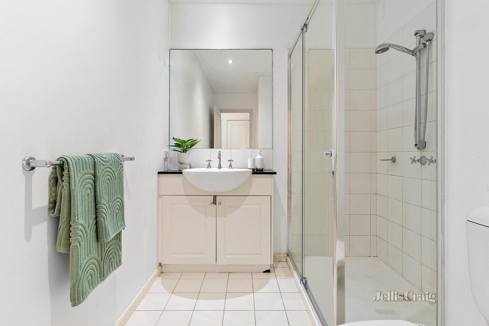 8/48 Esplanade West, Port Melbourne, Port Melbourne - Thumbnail 6