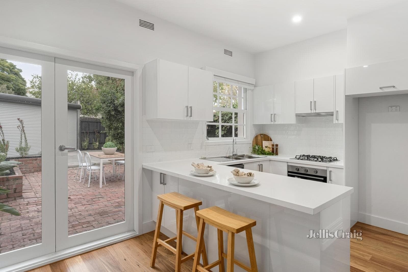 62 Tennyson Street, Elwood, Elwood - Thumbnail 5