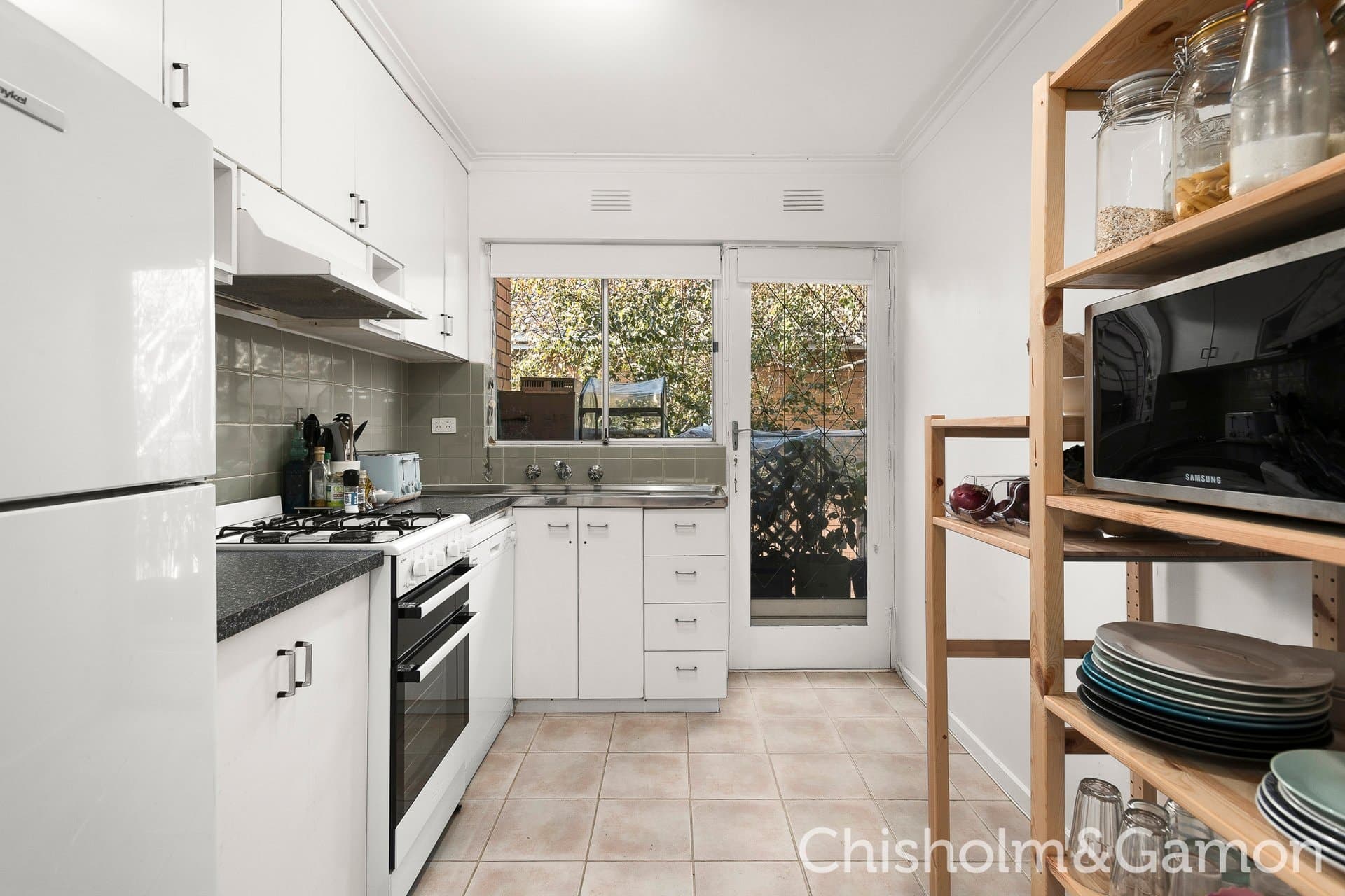 4/21-23 Tiuna Grove, Elwood, Elwood - Thumbnail 3