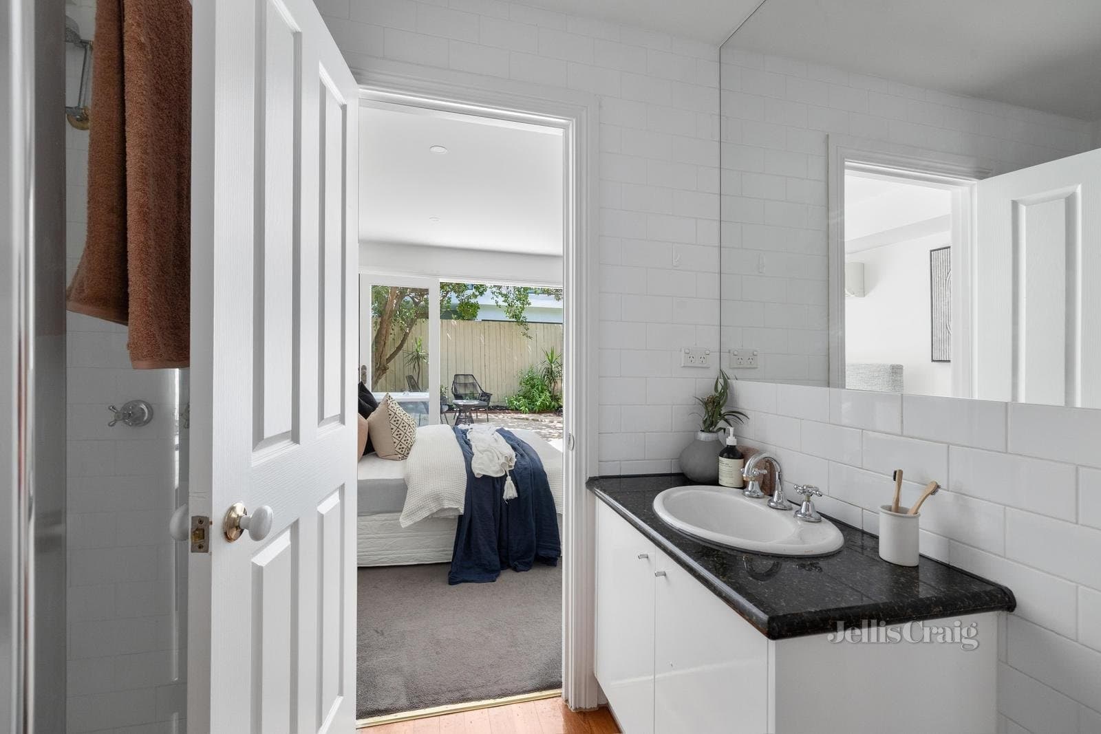 54 Canterbury Place, Middle Park, Middle Park - Thumbnail 8