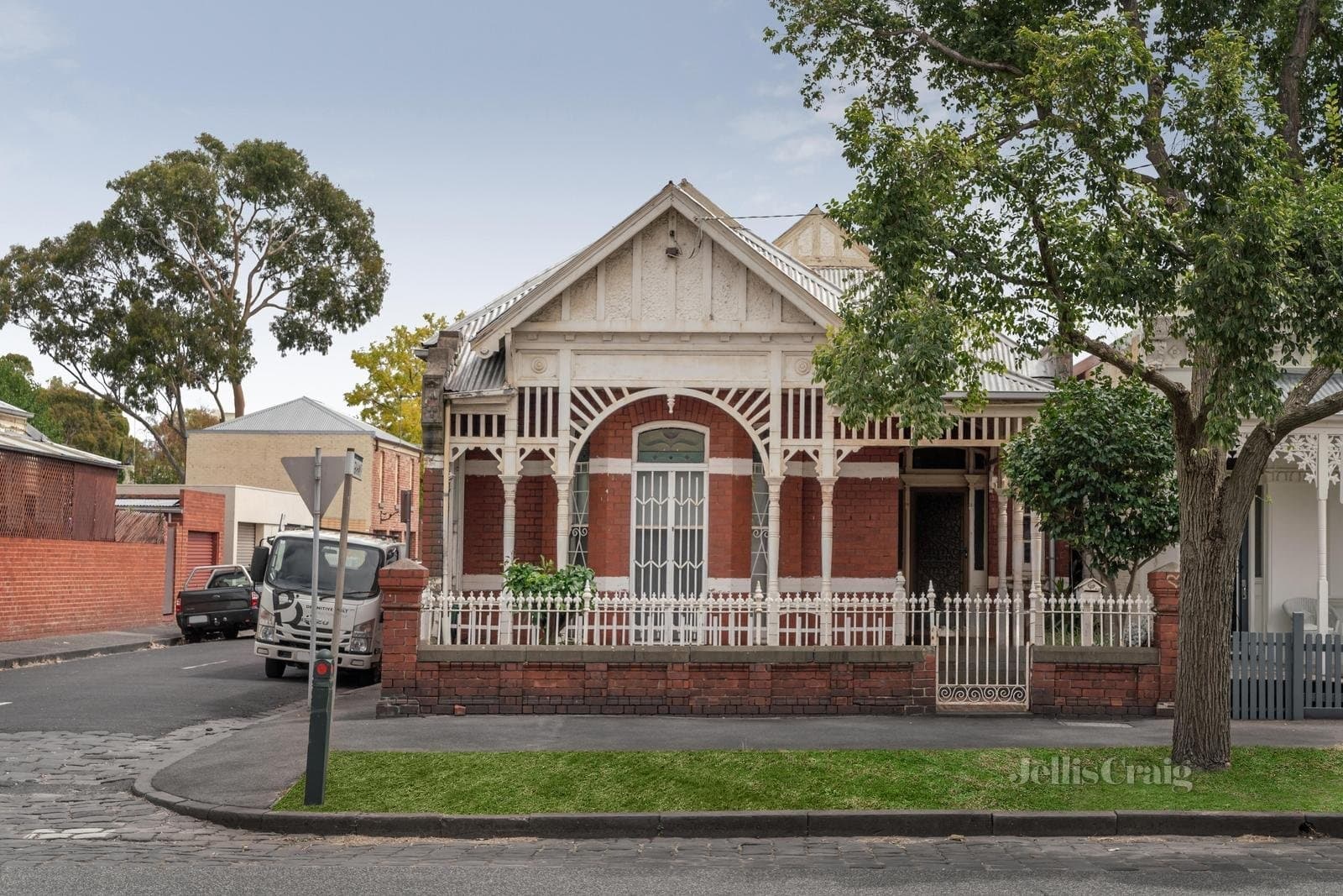 114 Victoria Avenue, Albert Park, Albert Park - Thumbnail 2