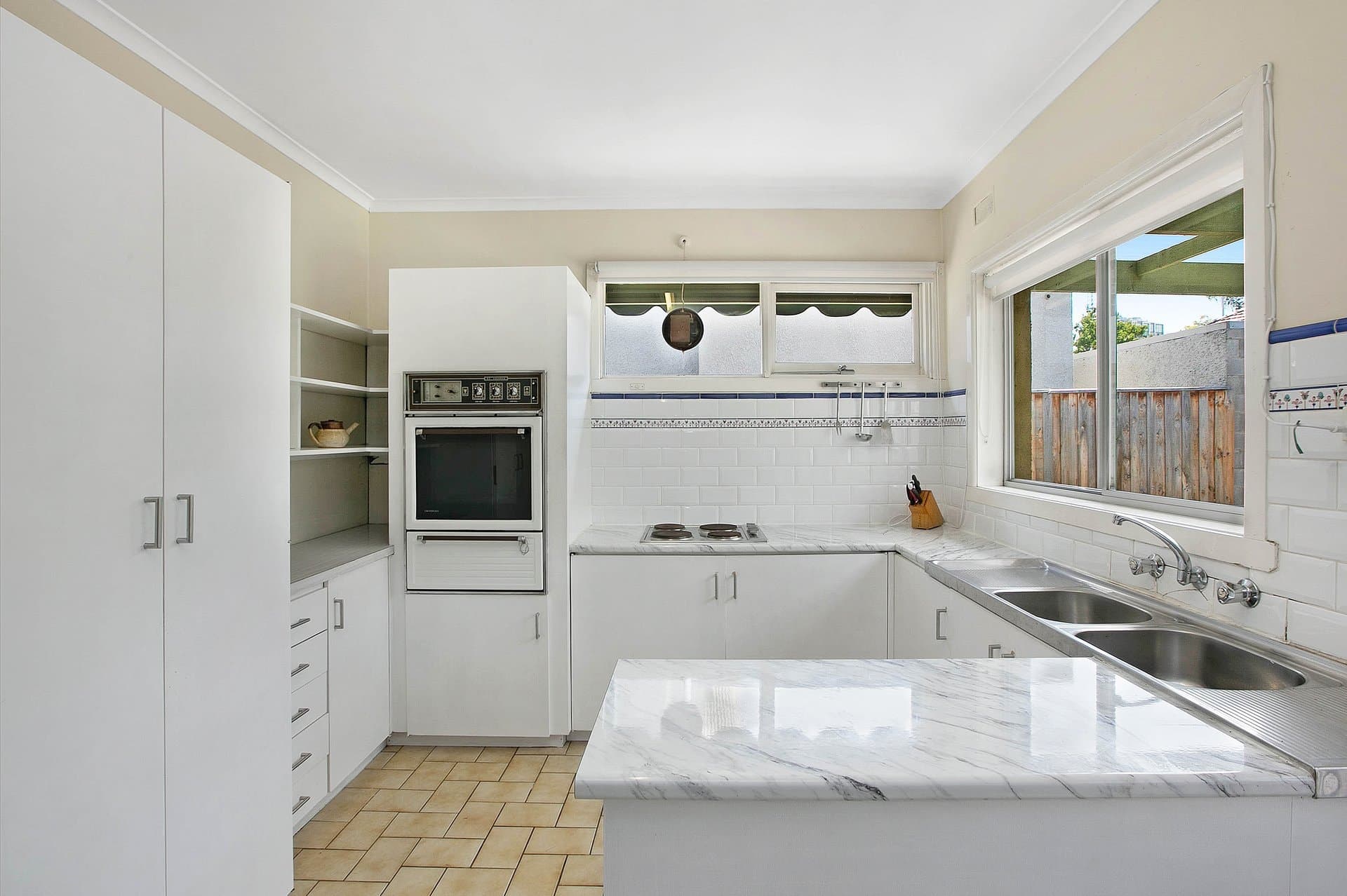 5 Crichton Avenue, Port Melbourne, Port Melbourne - Thumbnail 3