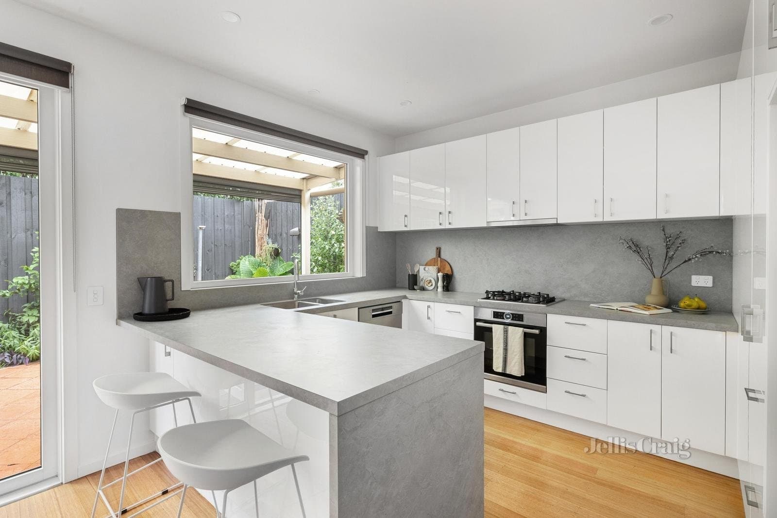 37 Cruikshank Street, Port Melbourne, Port Melbourne - Thumbnail 6