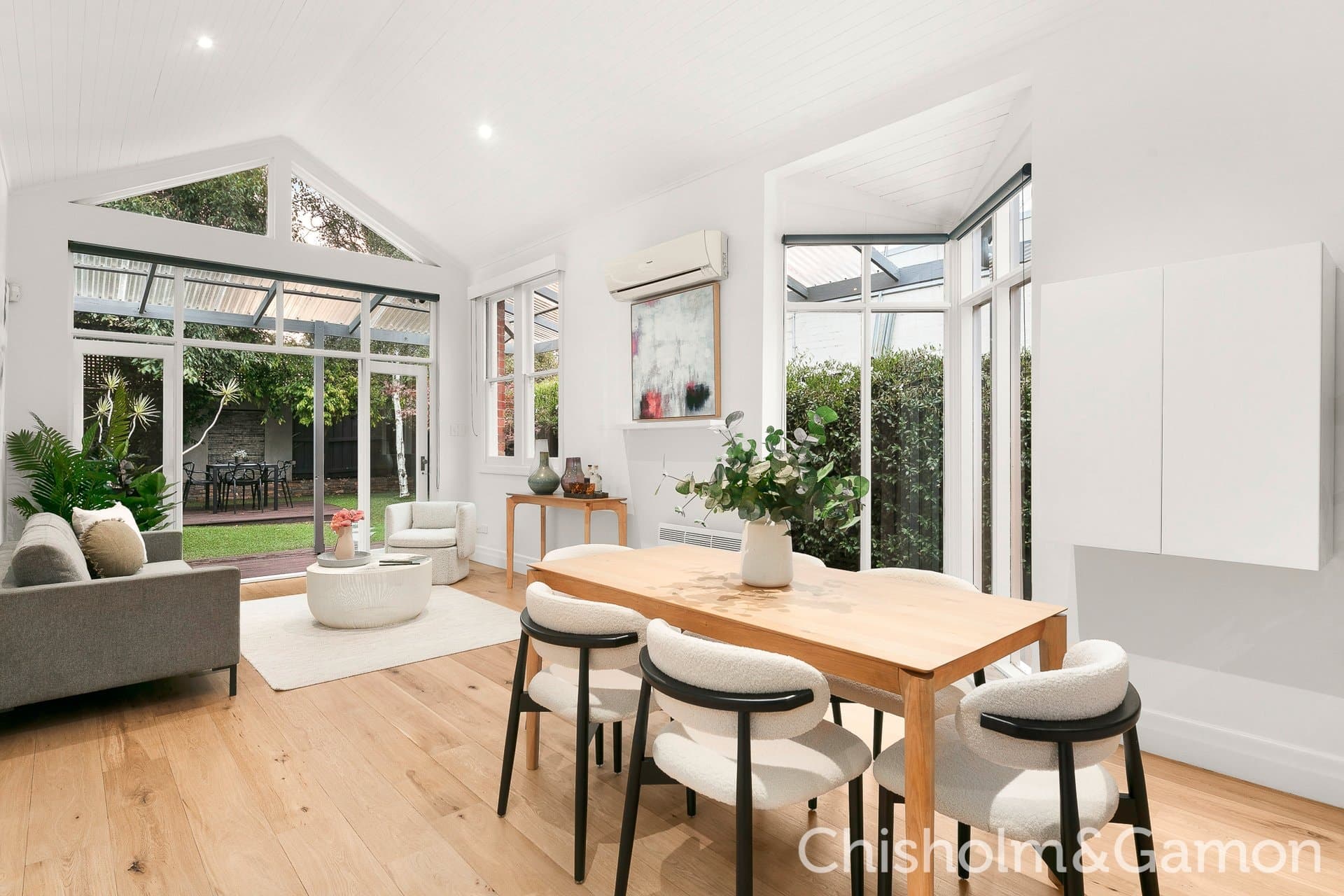 63 Spray Street, Elwood, Elwood - Thumbnail 3