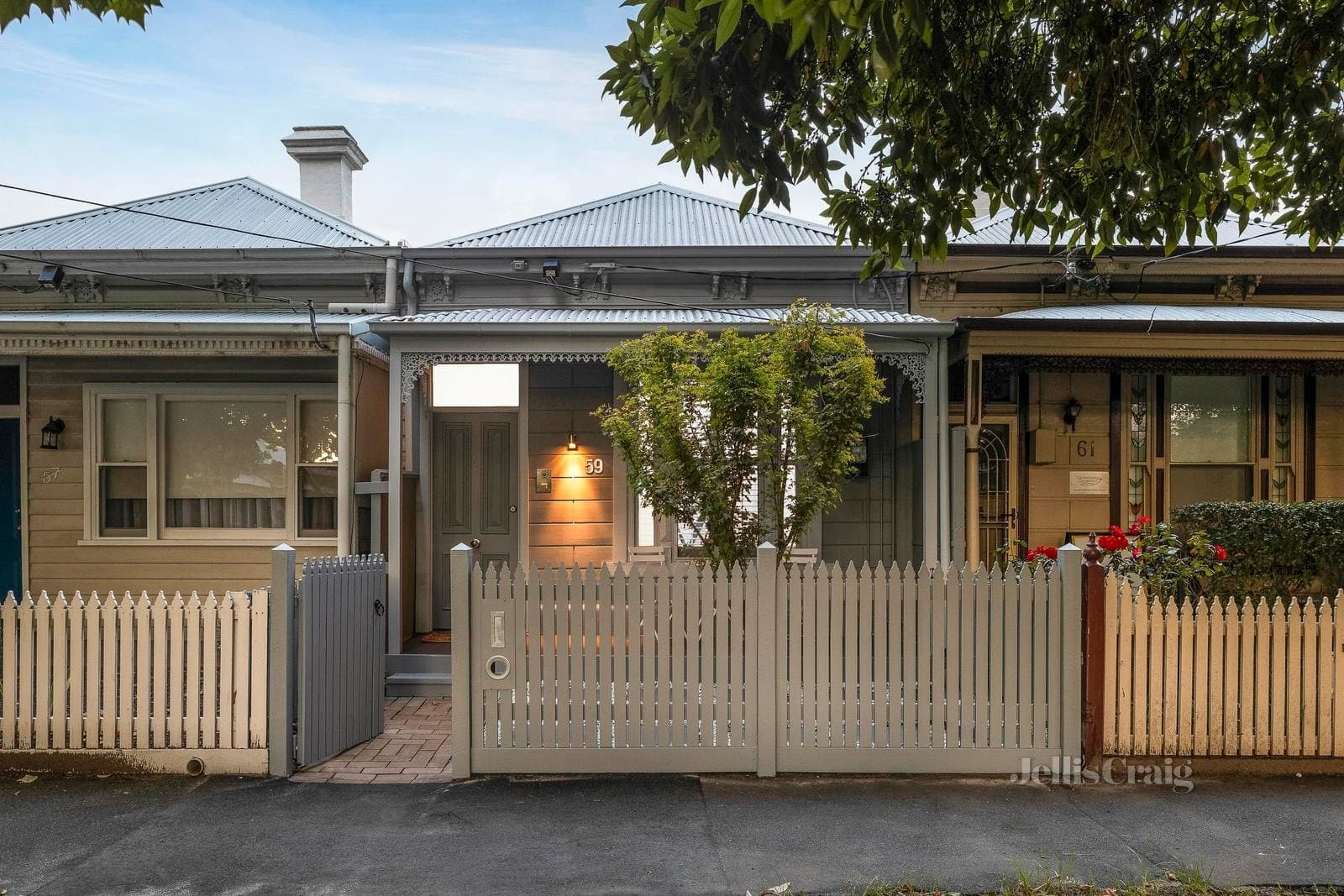 59 Barrett Street, Albert Park, Albert Park - Thumbnail 2