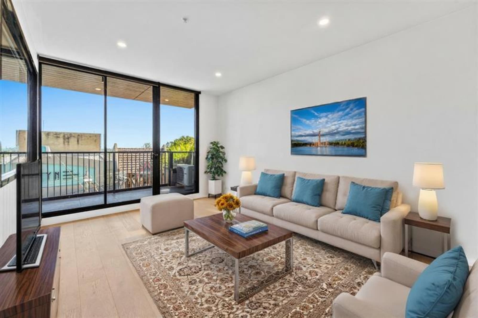 205/188 Whitehorse Road, Balwyn - Thumbnail 2