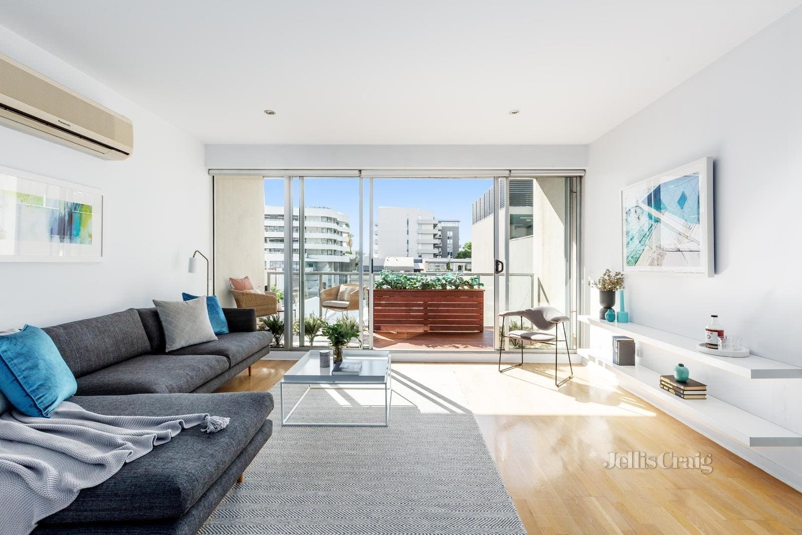 512/54 Nott Street, Port Melbourne, Port Melbourne - Thumbnail 3