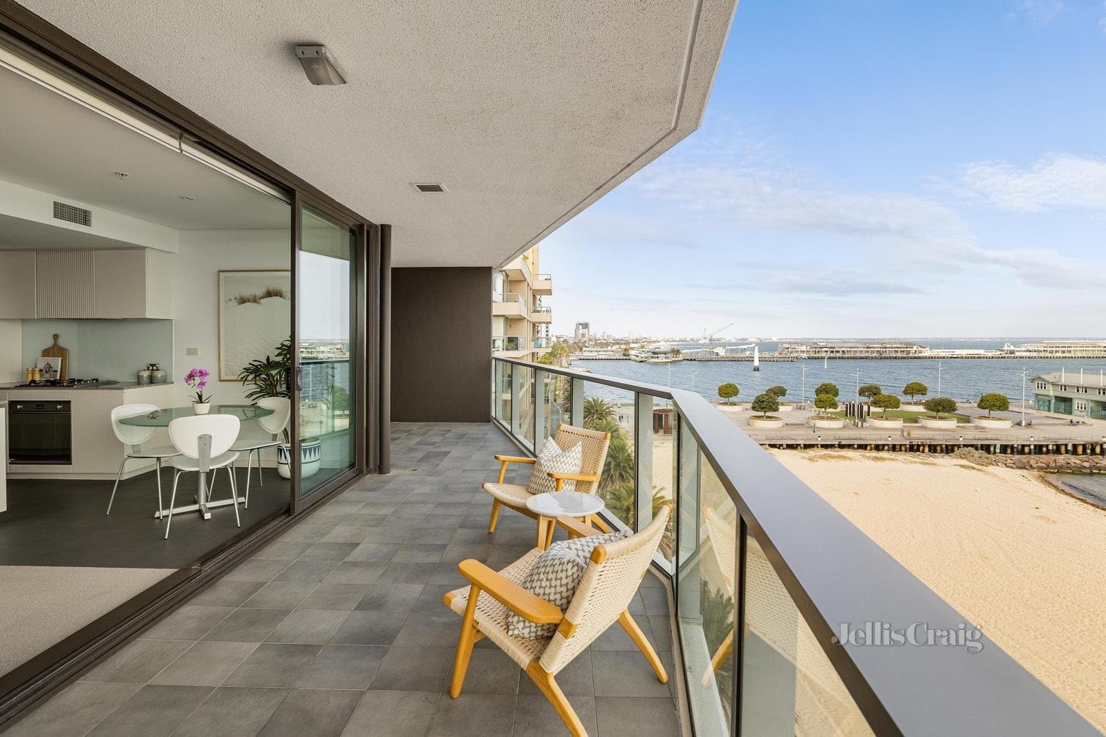 505/155 Beach Street, Port Melbourne, Port Melbourne - Thumbnail 2