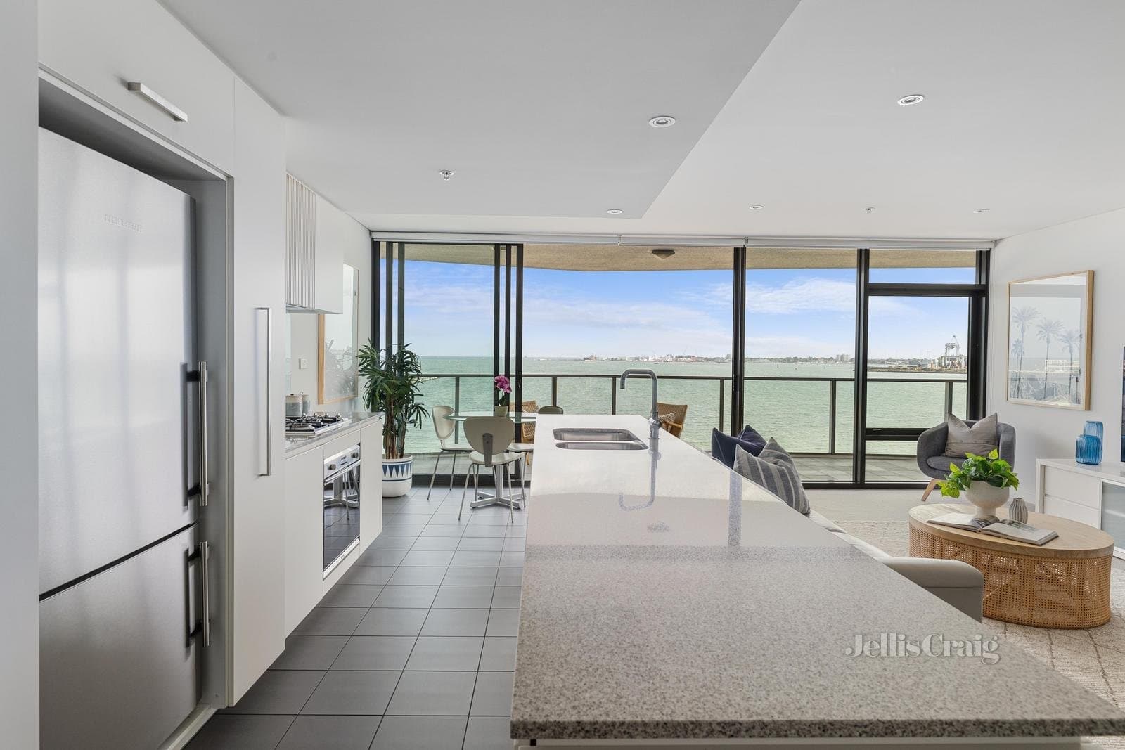 505/155 Beach Street, Port Melbourne, Port Melbourne - Thumbnail 4