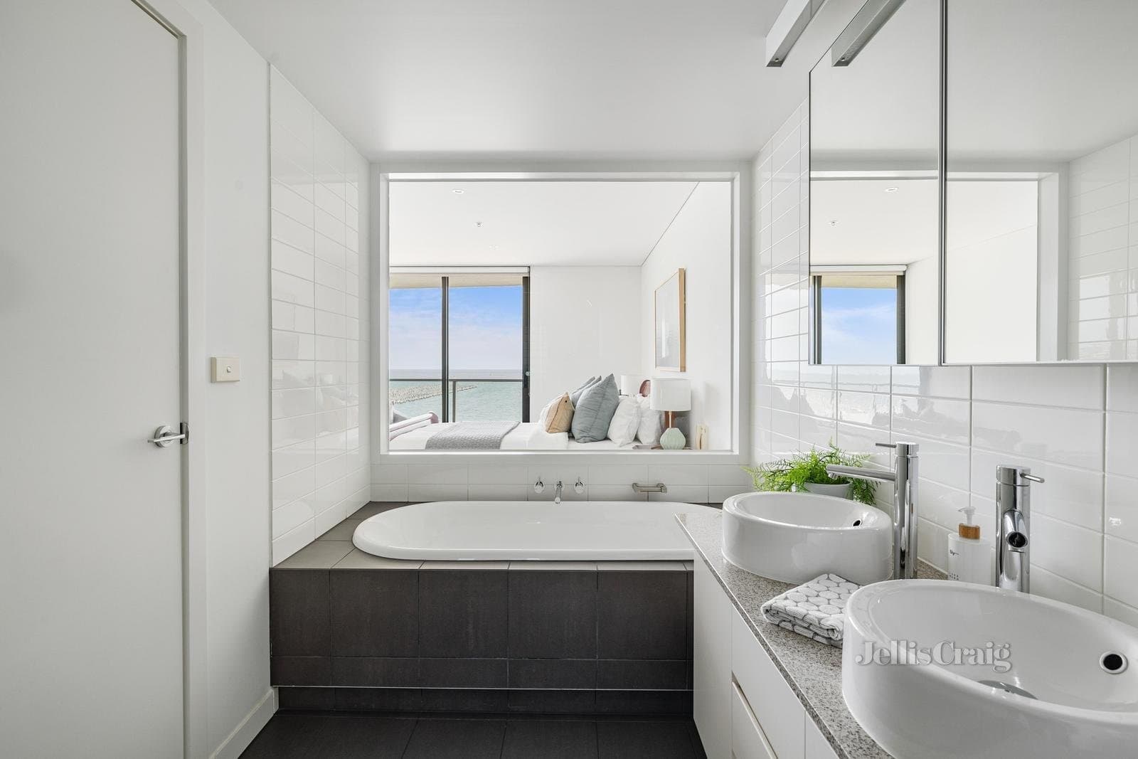 505/155 Beach Street, Port Melbourne, Port Melbourne - Thumbnail 8