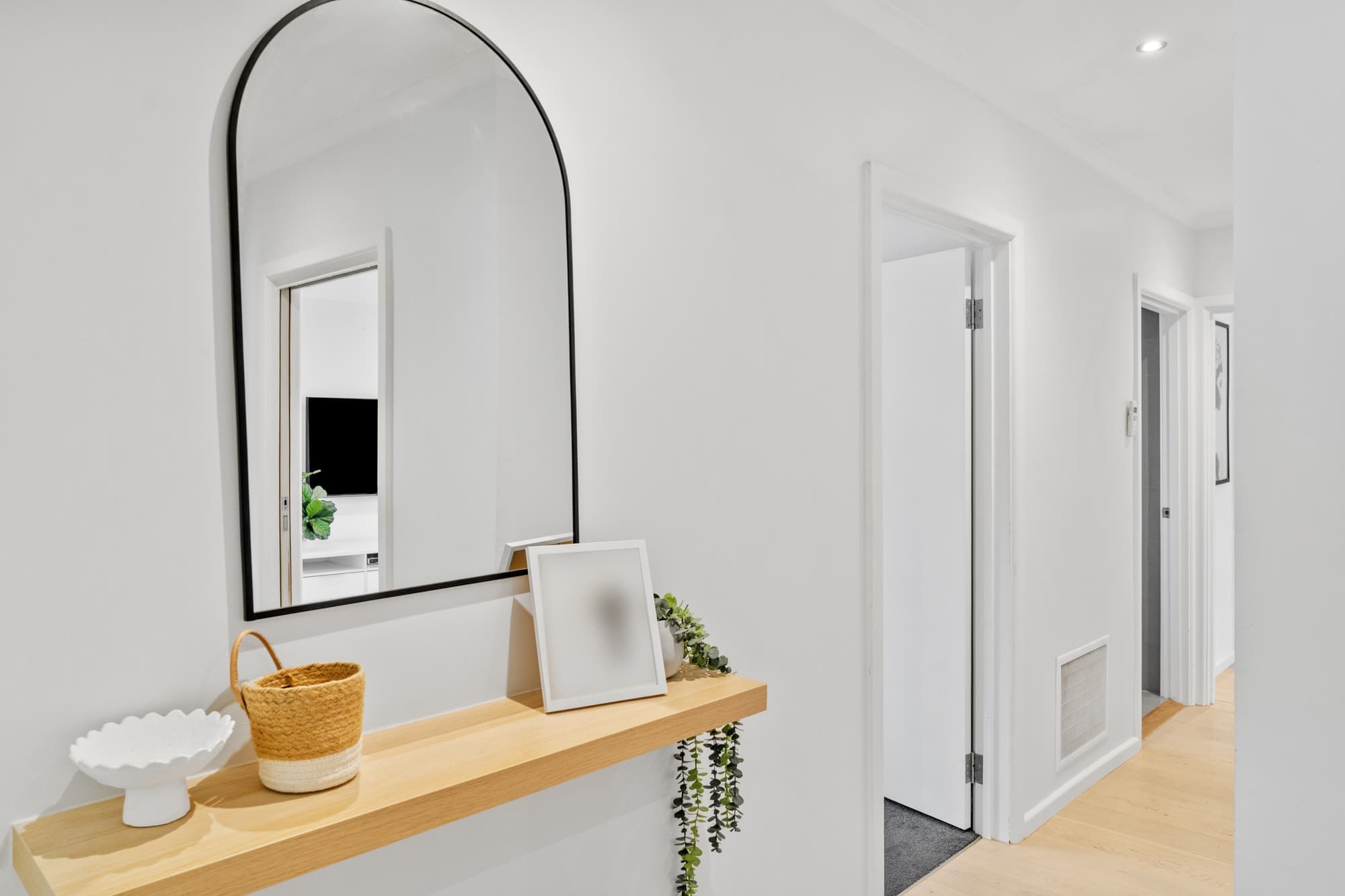 1/52 Eram Road, Box Hill North - Thumbnail 8