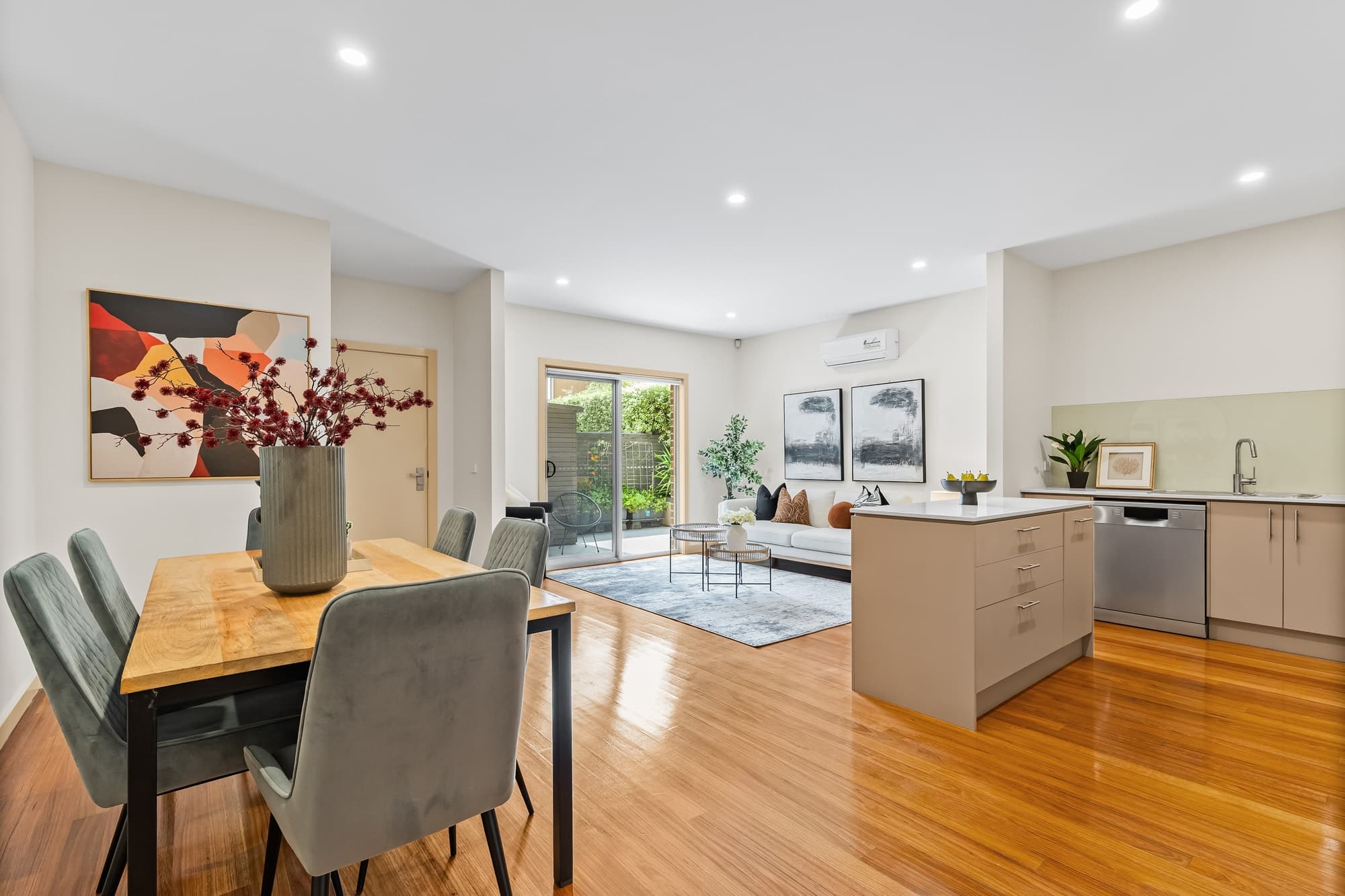 4/2 Minna Street, Blackburn - Thumbnail 4