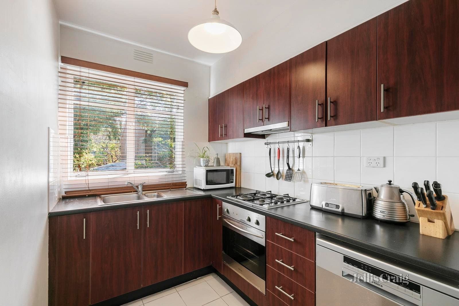 17/131 Glen Huntly Road, Elwood, Elwood - Thumbnail 3
