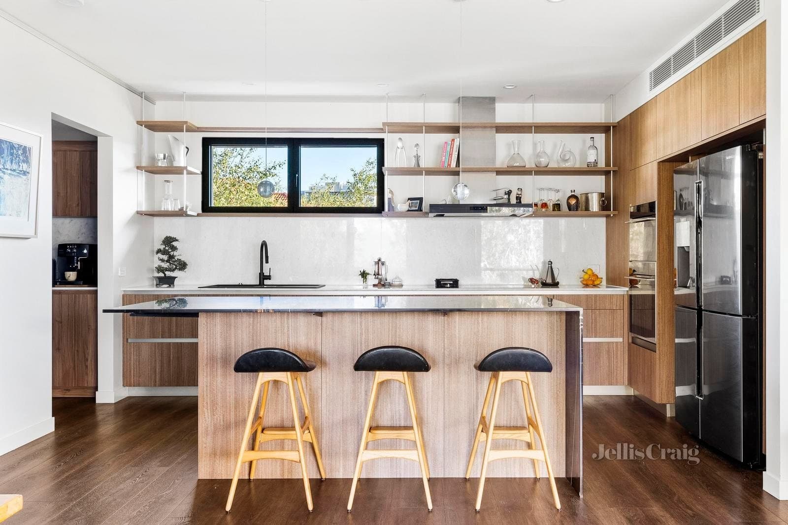 38 The Crescent, Port Melbourne, Port Melbourne - Thumbnail 5