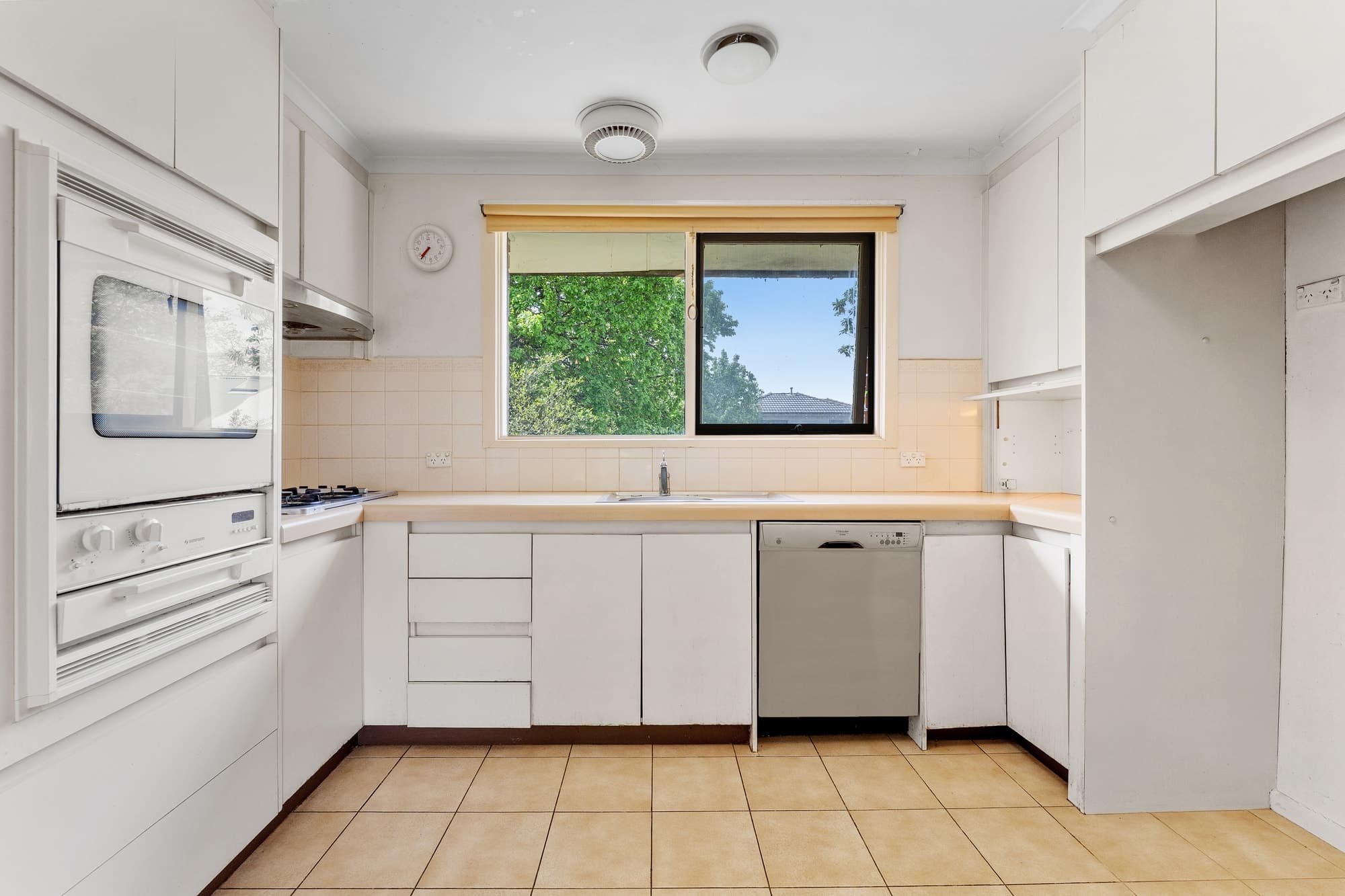 3/11 Sweetland Road, Box Hill - Thumbnail 4