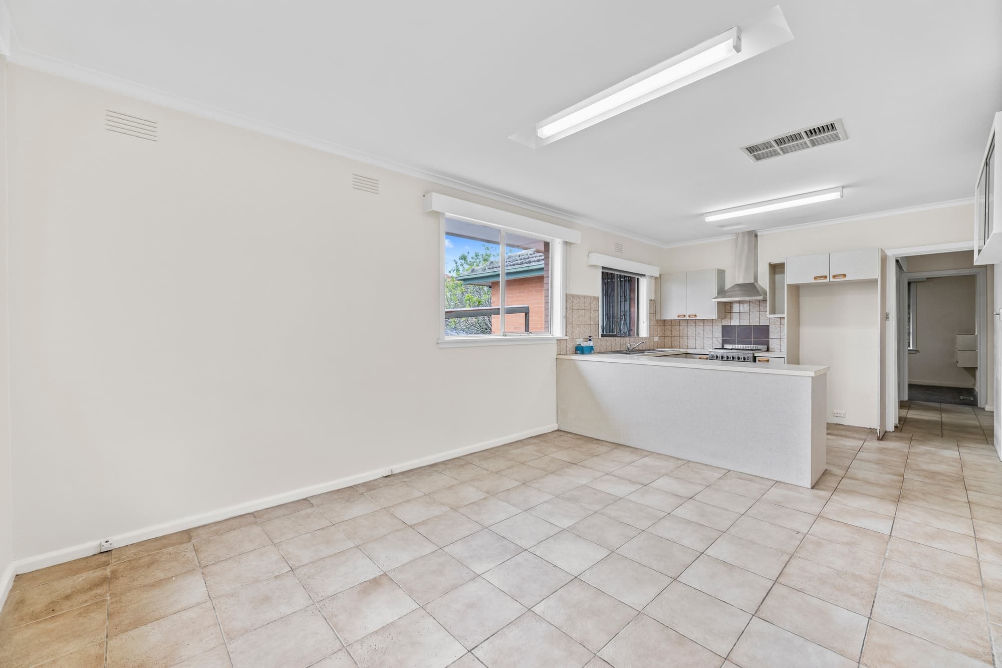 14 Reserve Road, Box Hill - Thumbnail 7