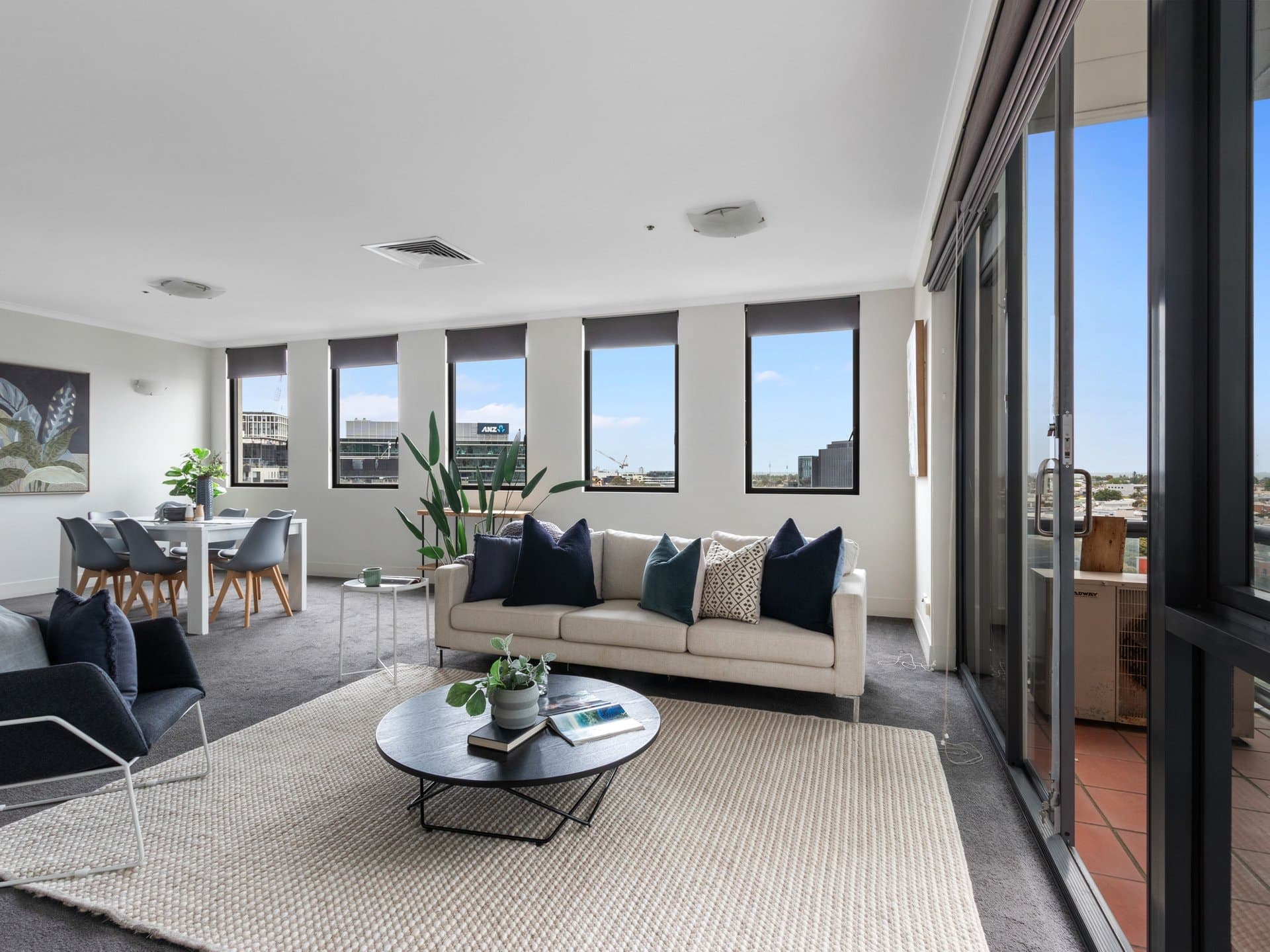 907/221 Sturt Street, Southbank, Southbank - Thumbnail 2