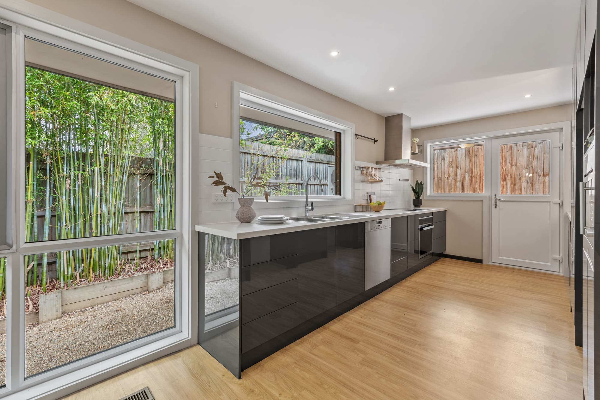 3/2 Sweetland Road, Box Hill - Thumbnail 7