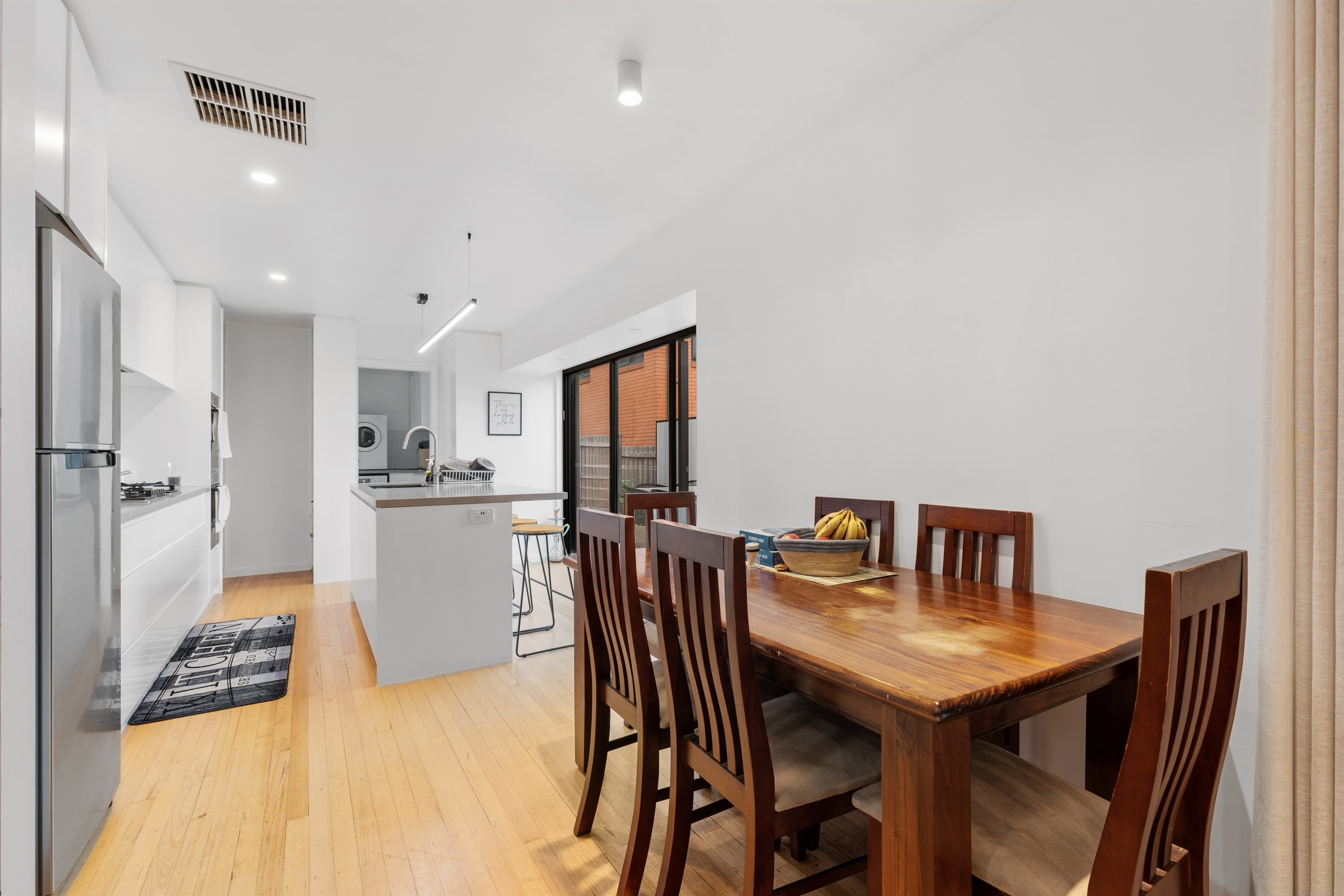 2/1190 Riversdale Road, Box Hill South - Thumbnail 5