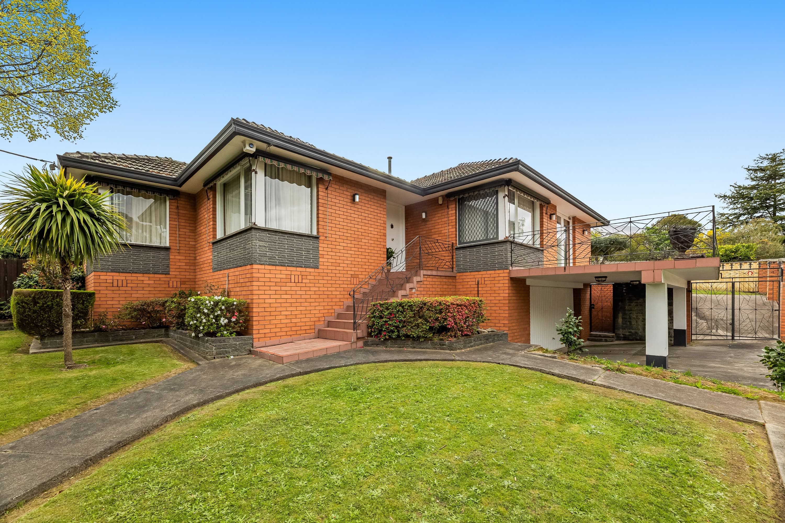 58 Woodhouse Grove, Box Hill North - Thumbnail 2