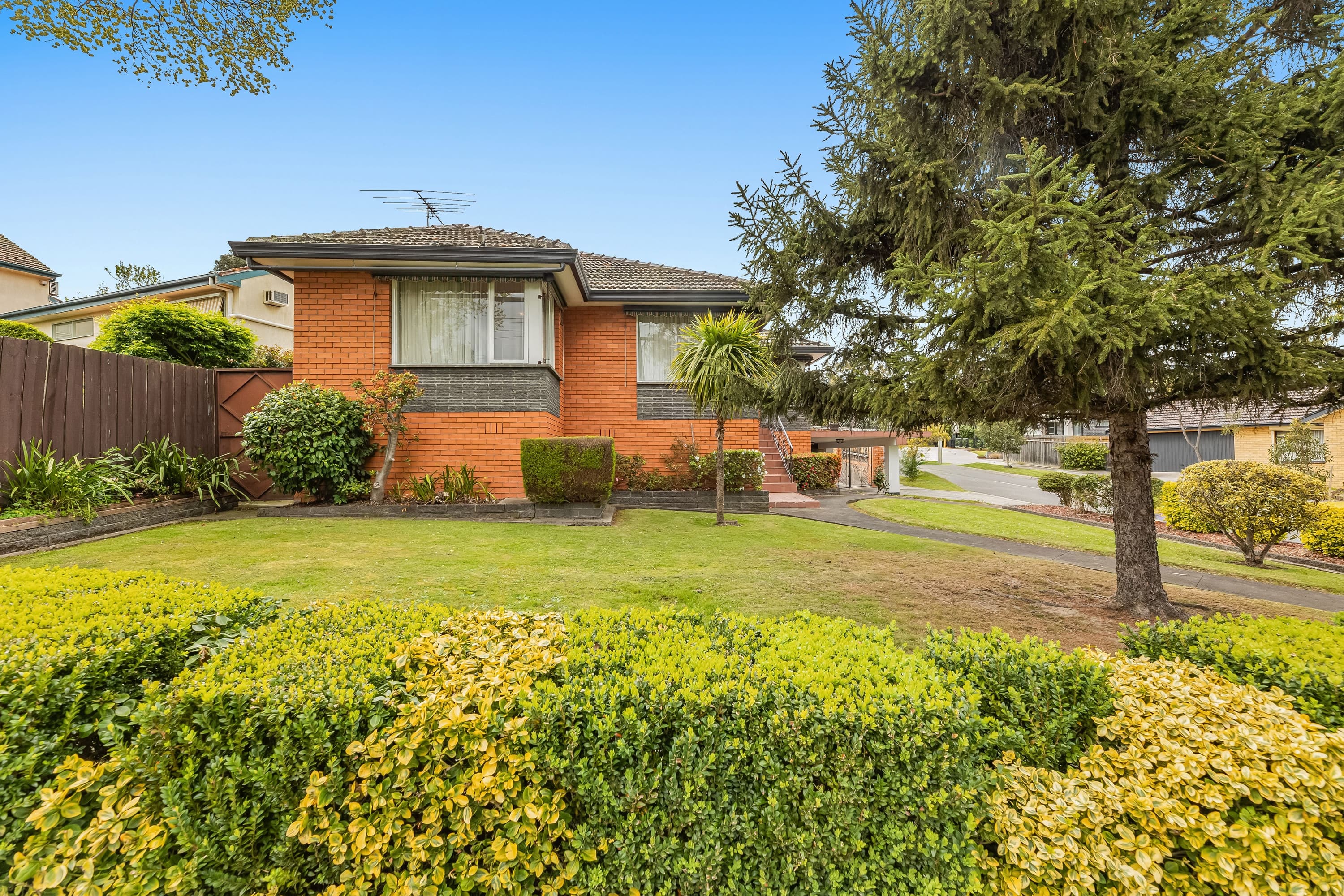 58 Woodhouse Grove, Box Hill North - Thumbnail 3