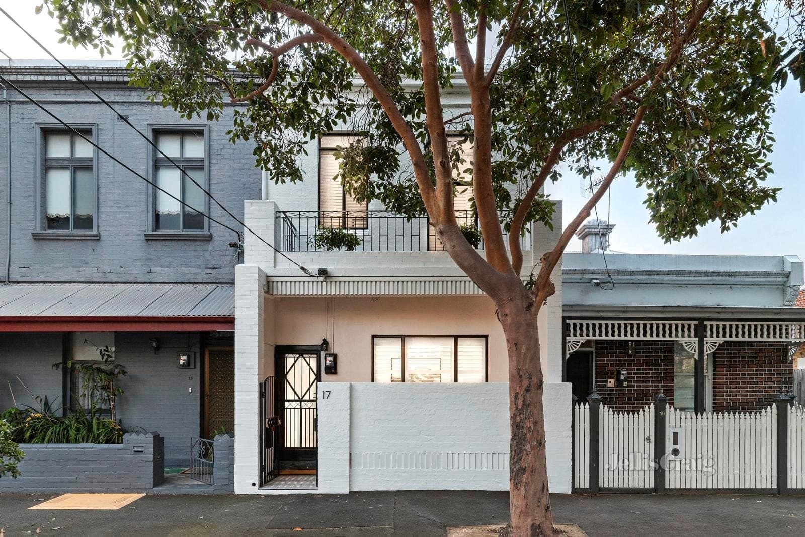 17 Heath Street, Port Melbourne, Port Melbourne - Thumbnail 2