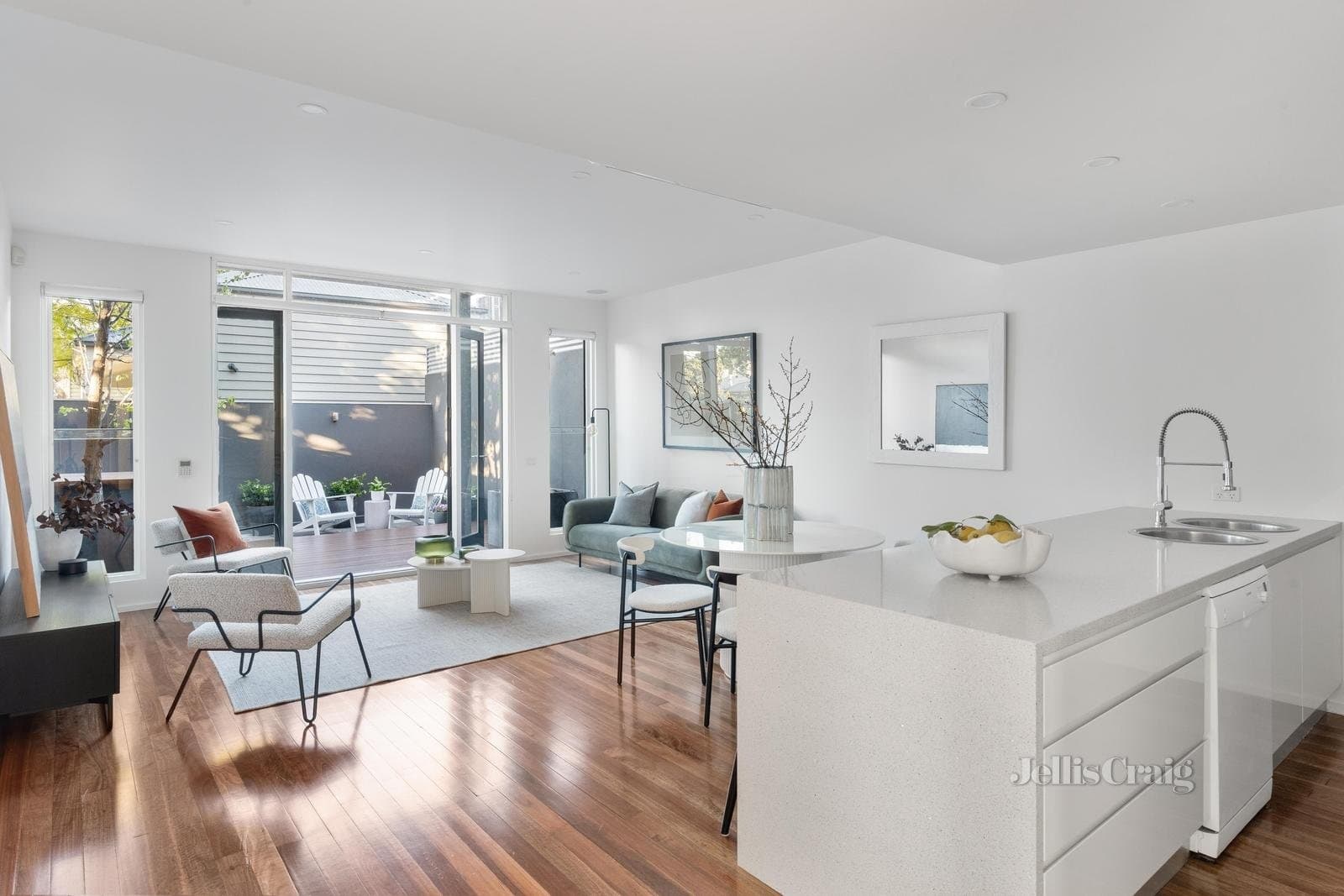 16 Tribe Street, South Melbourne, South Melbourne - Thumbnail 3