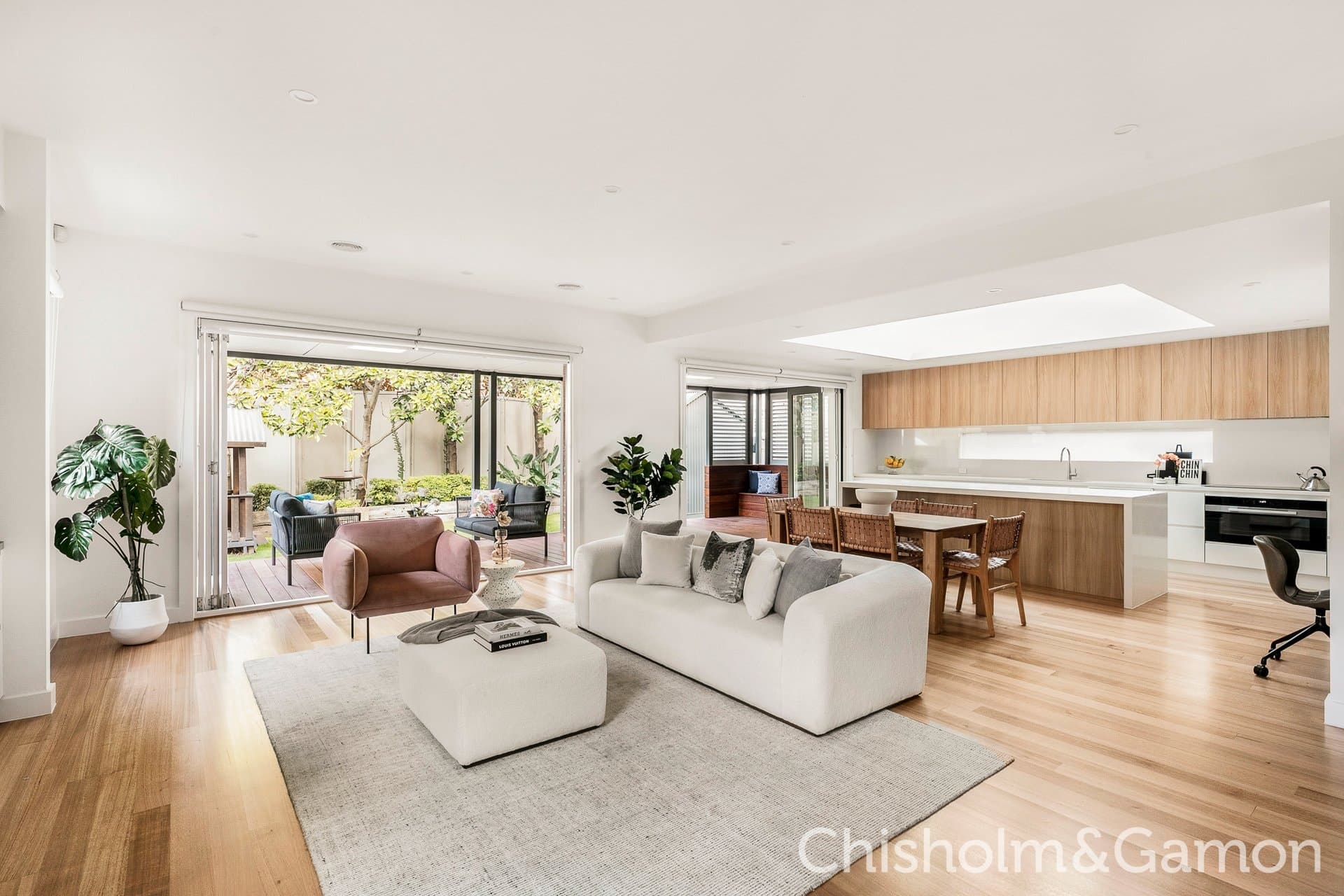 13 Foam Street, Elwood, Elwood - Thumbnail 3