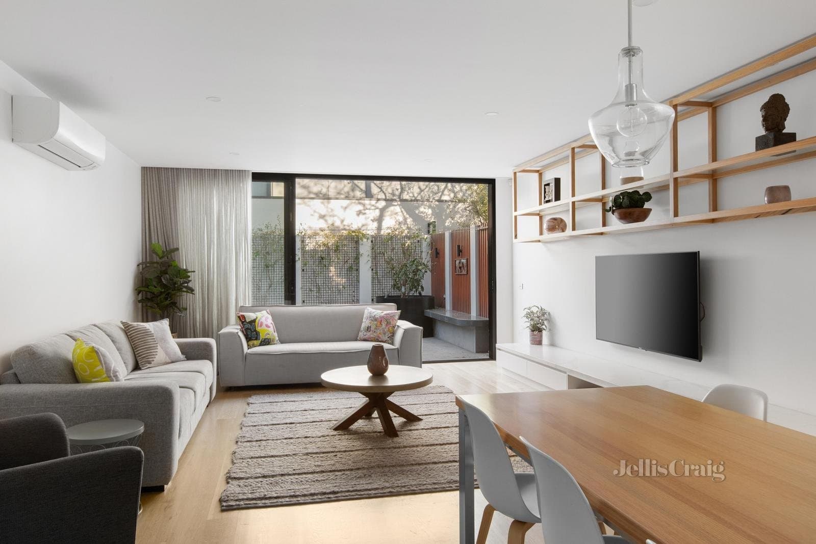 92a Nott Street, Port Melbourne, Port Melbourne - Thumbnail 3