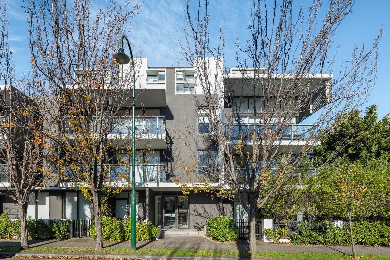 6/153 Beach Street, Port Melbourne, Port Melbourne - Thumbnail 2